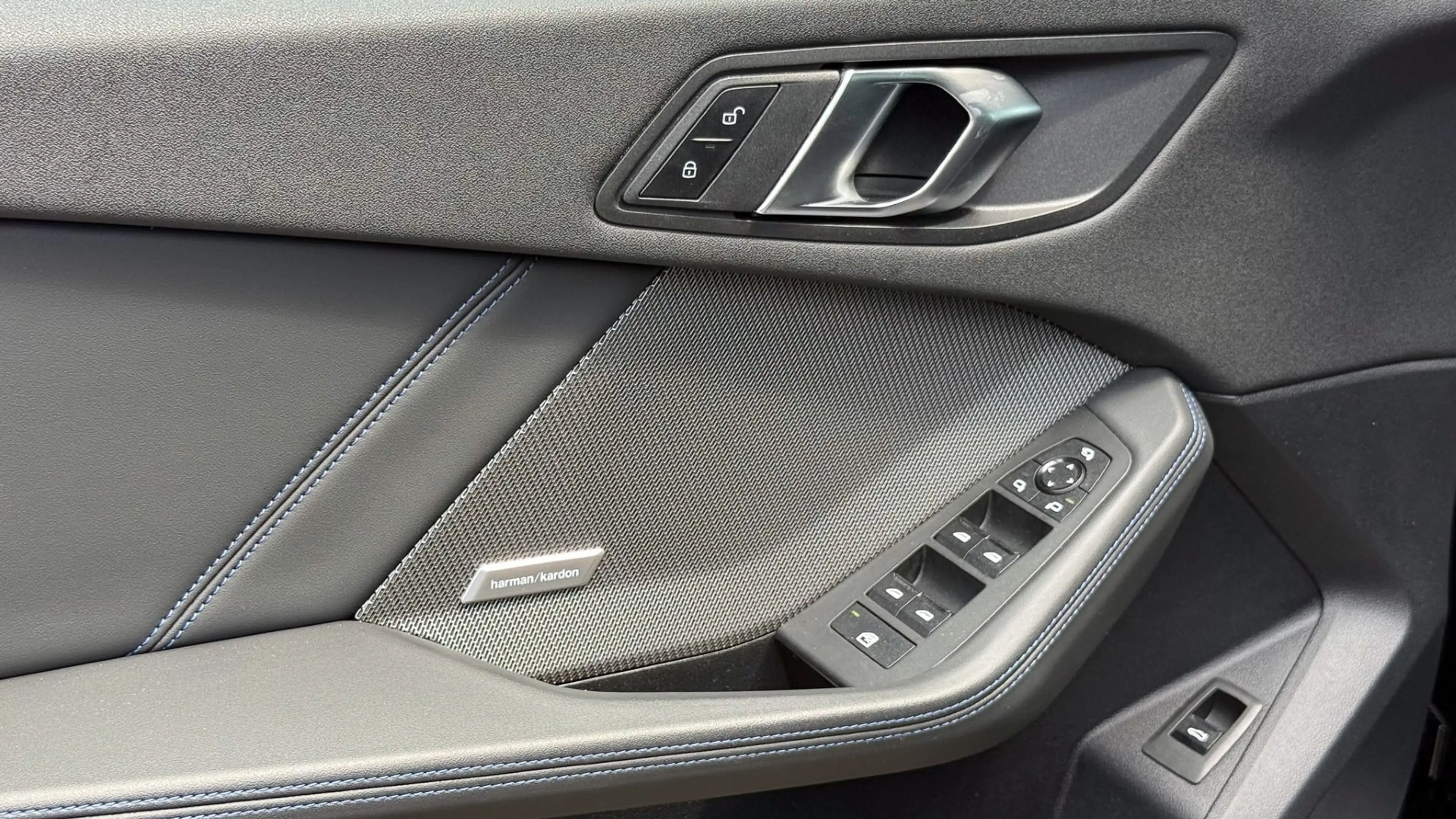 BMW 118 d M-Sportpaket — photo 12