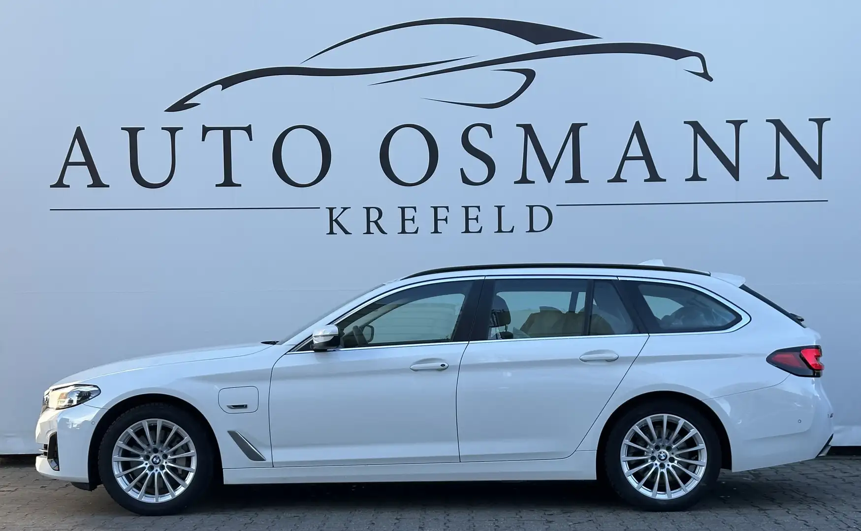 BMW 530 e Touring Aut.   BMW Live Cockpit   TÜV NEU Blanc - 2