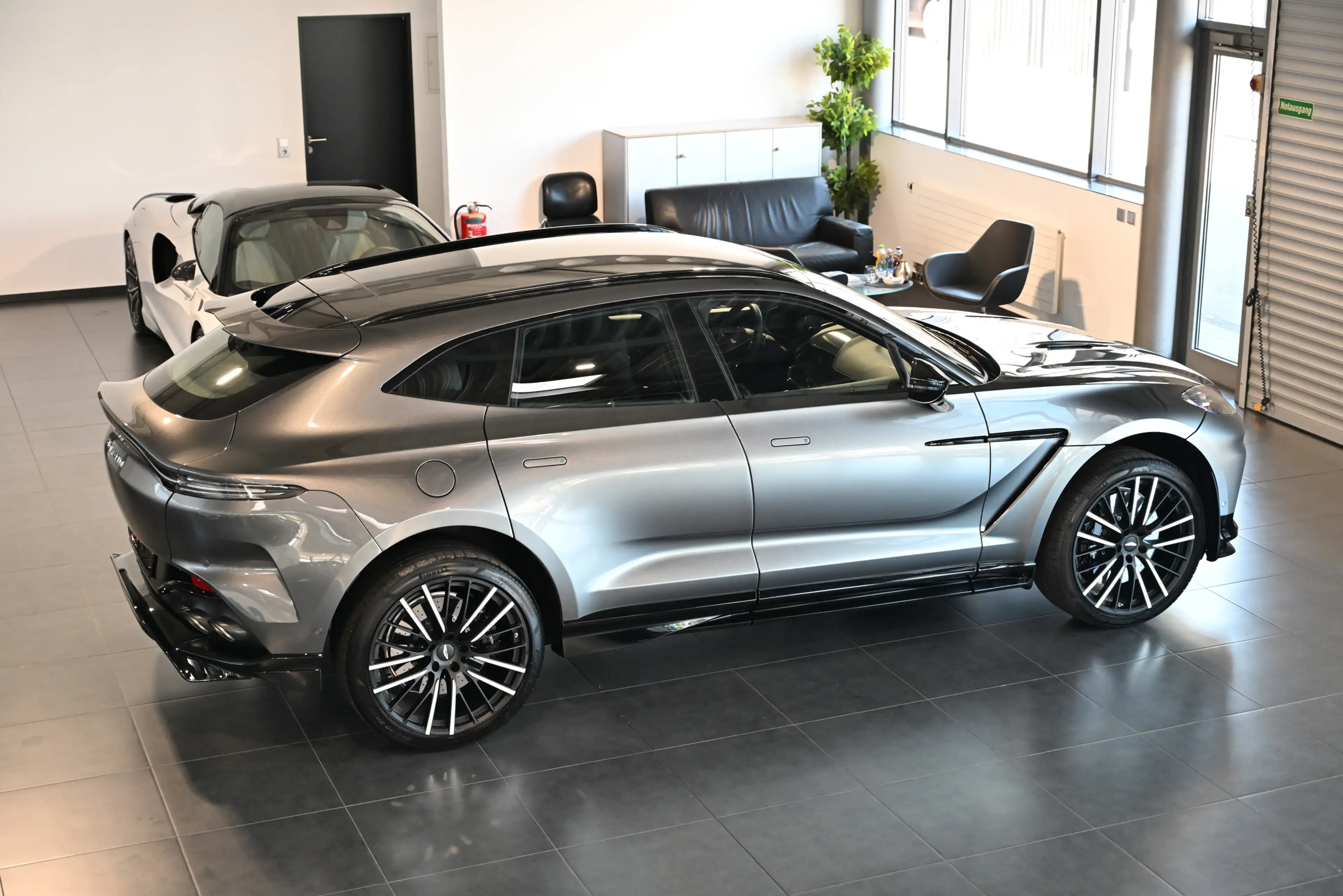 Aston Martin DBX 707 Magnetic Silver Bowers&Wilkins Garantie — photo 15
