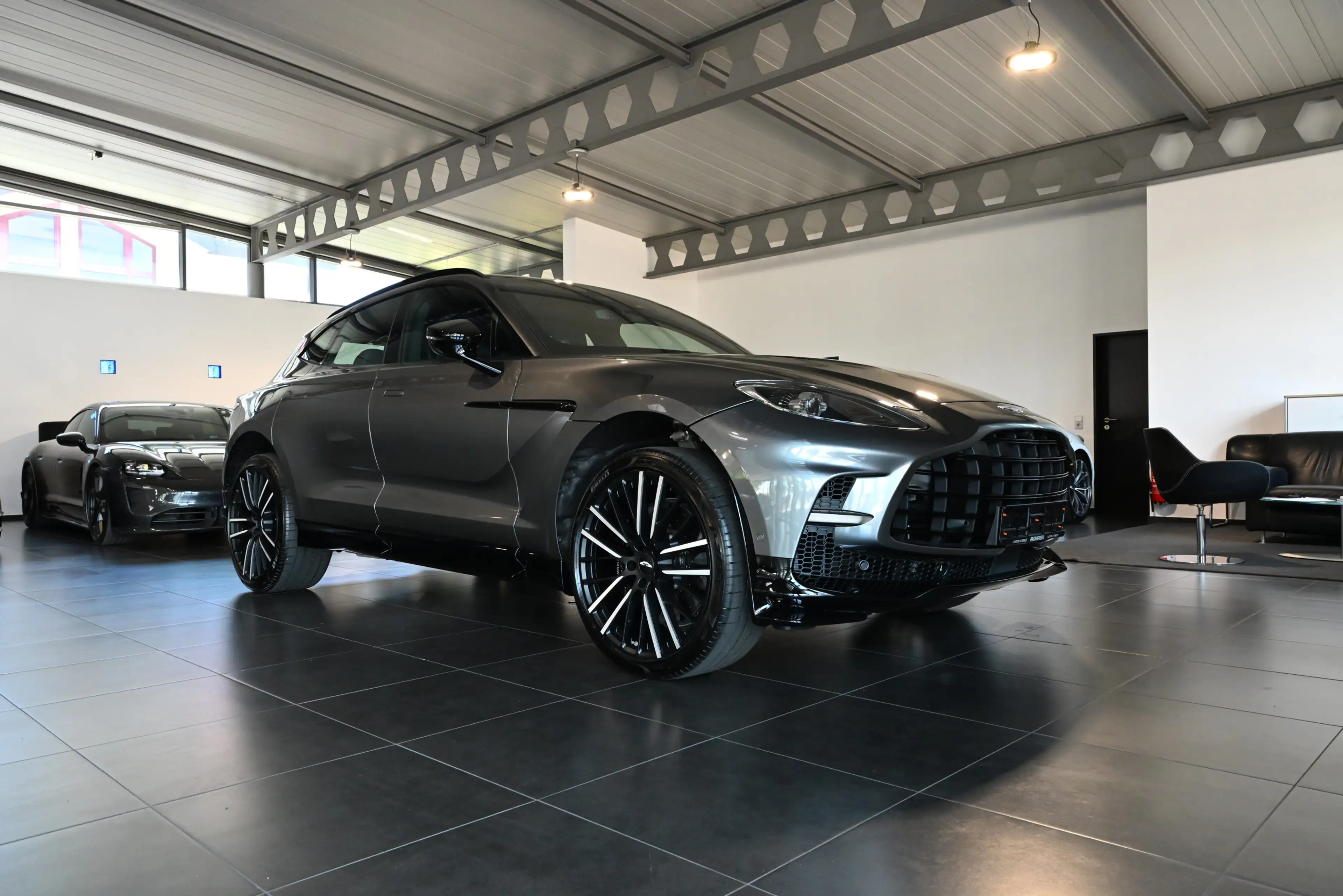 Aston Martin DBX 707 Magnetic Silver Bowers&Wilkins Garantie — photo 7