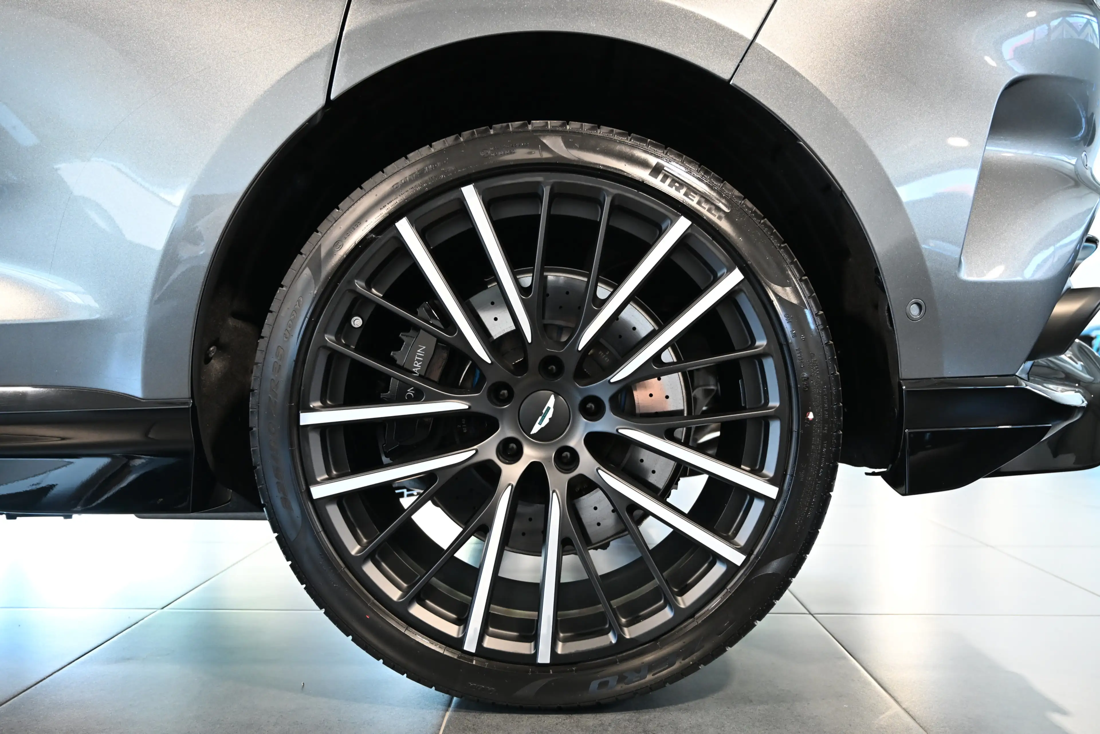 Aston Martin DBX 707 Magnetic Silver Bowers&Wilkins Garantie — photo 12