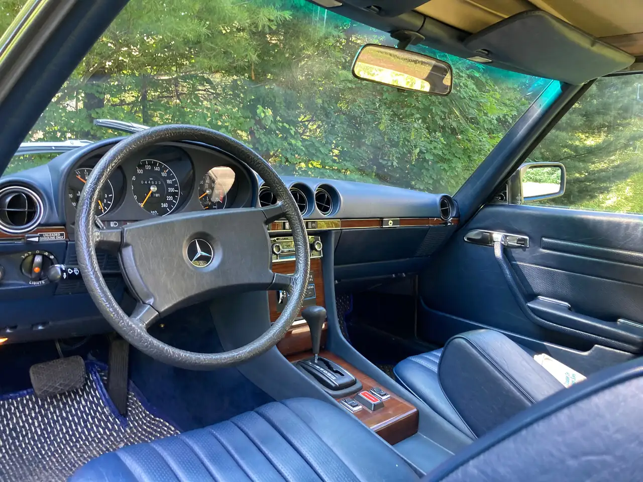 Mercedes-Benz 450 снимка Mercedes-Benz 450