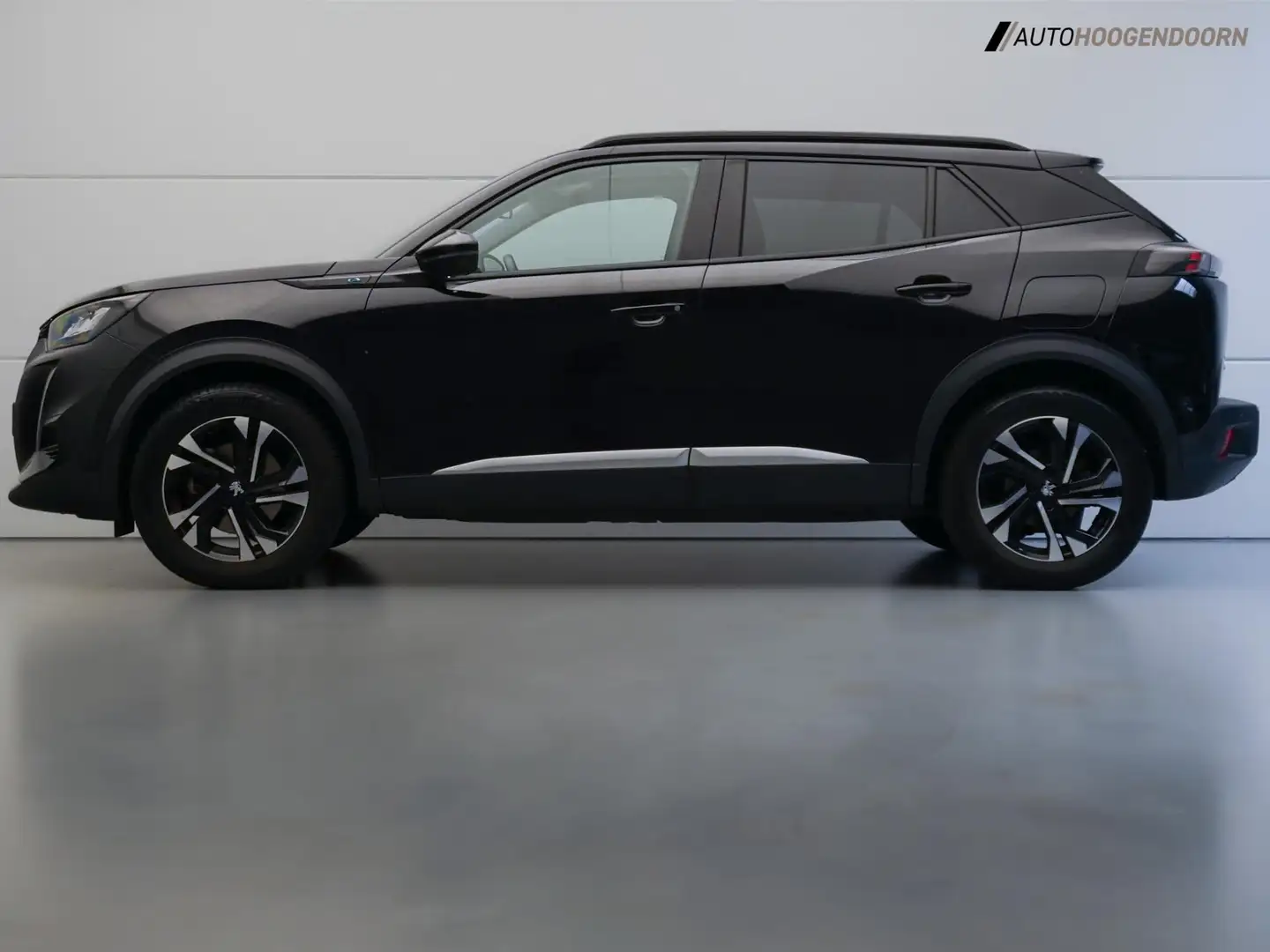 Peugeot 2008 1.2 PureTech Blue Lease Active (APPLE CARPLAY,LED Zwart - 2