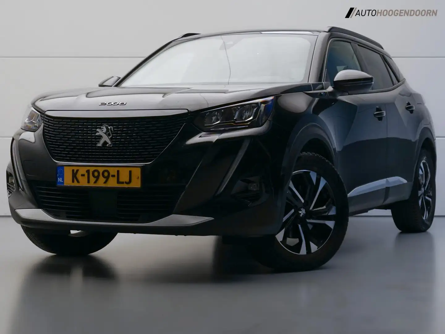 Peugeot 2008 1.2 PureTech Blue Lease Active (APPLE CARPLAY,LED Zwart - 1