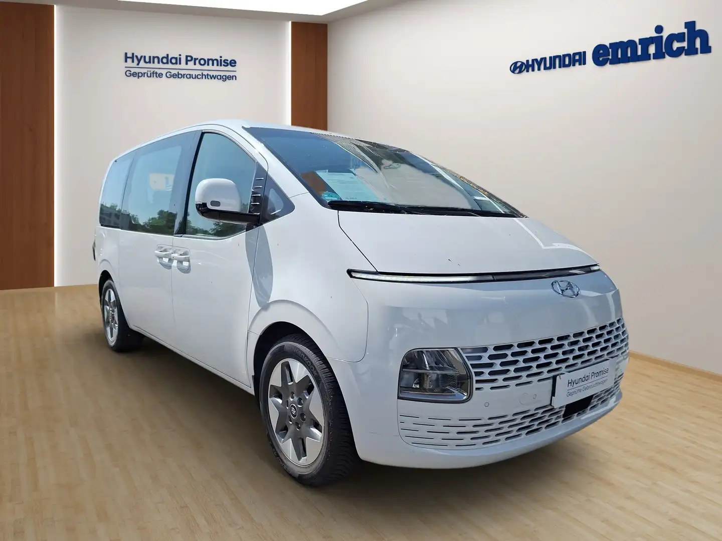 Hyundai STARIA 2.2 CRDi Trend Biały - 2