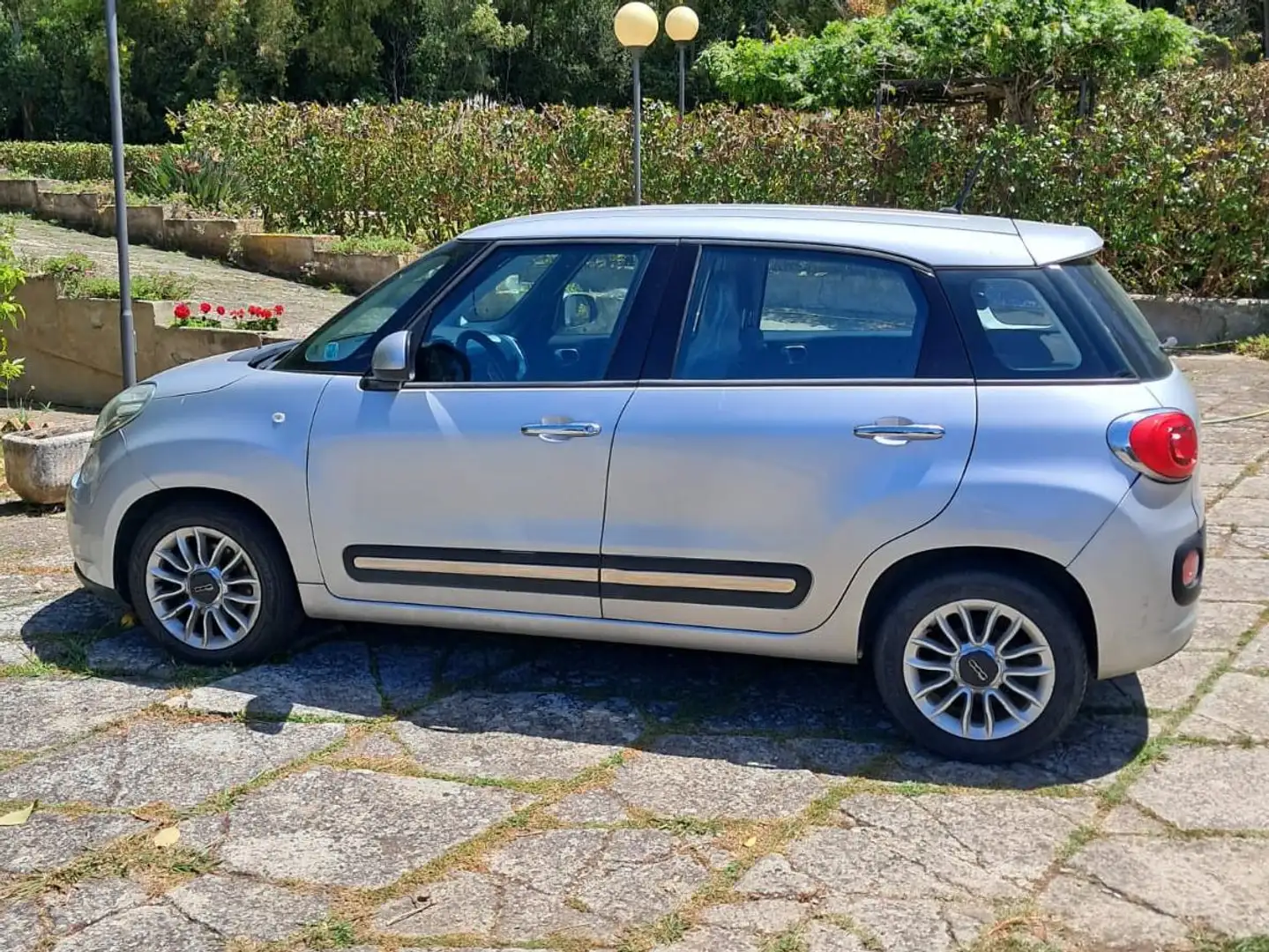 Fiat 500L 500L Living 1.3 mjt Pop Star 85cv dualogic Šedá - 1