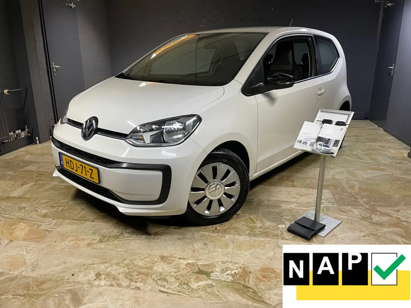 Volkswagen up! Navi Airco Weiß - 1