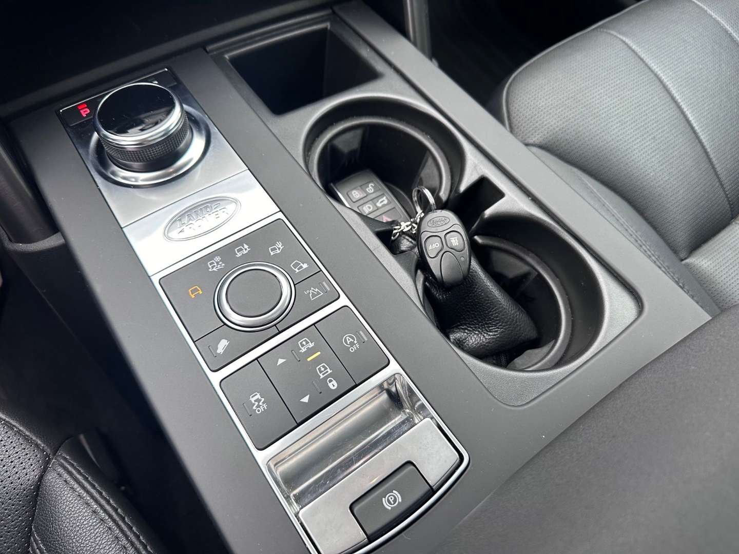 Land Rover Discovery SDV6 Landmark - 2020 - Joinsteer - #41