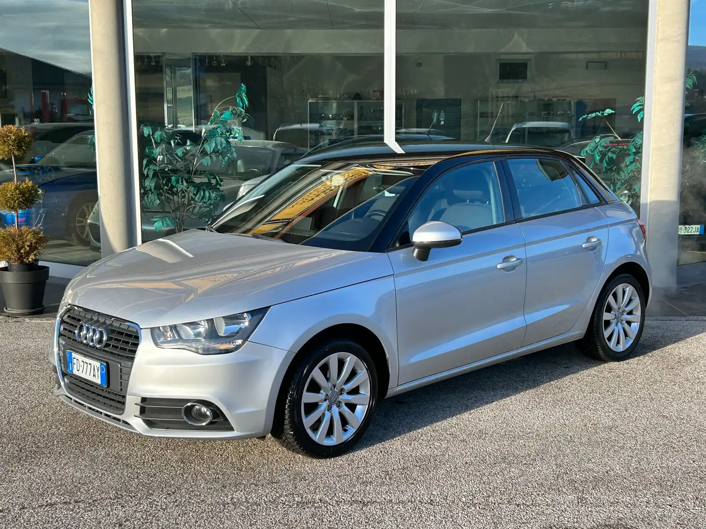 Audi A1 A1 Sportback 1.2 tfsi Ambition Grigio - 1