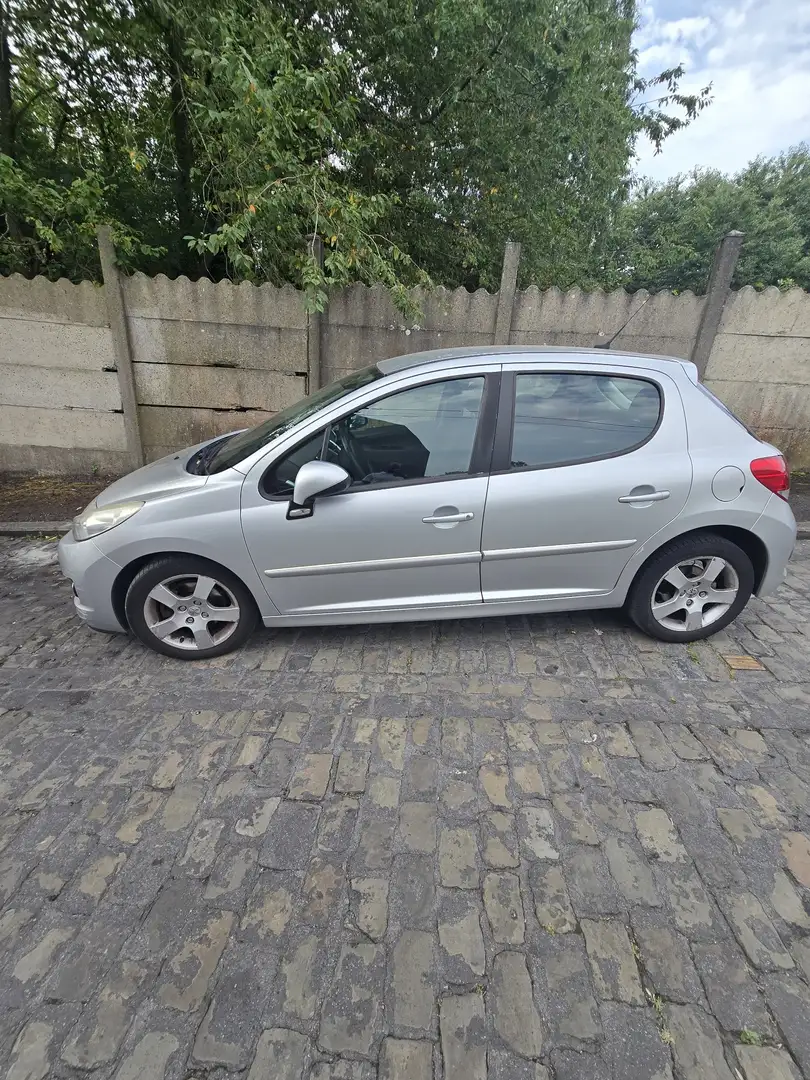 Peugeot 207 1.6i Sporty pour export - 2