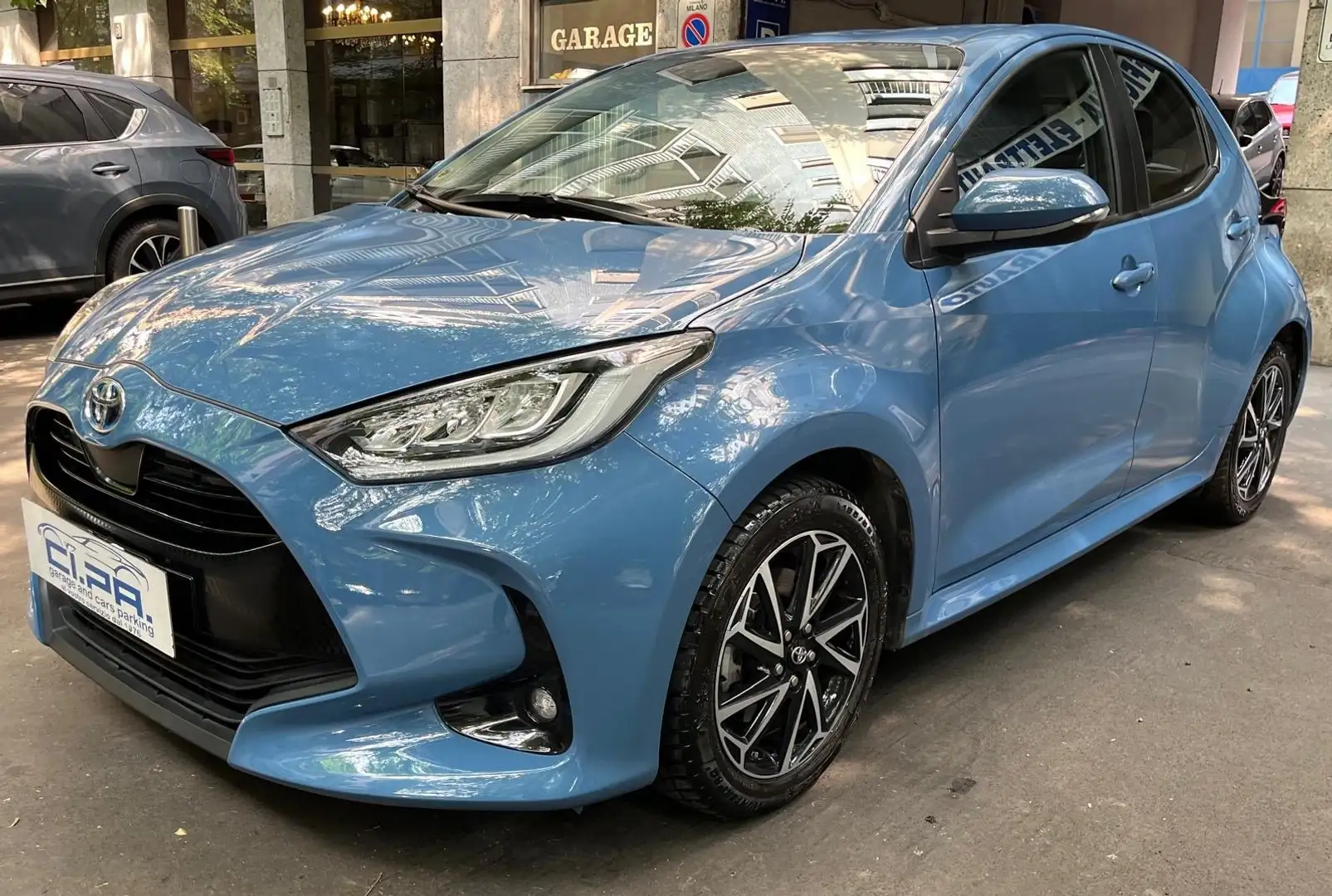 Toyota Yaris Yaris 1.5h Business Blu/Azzurro - 2