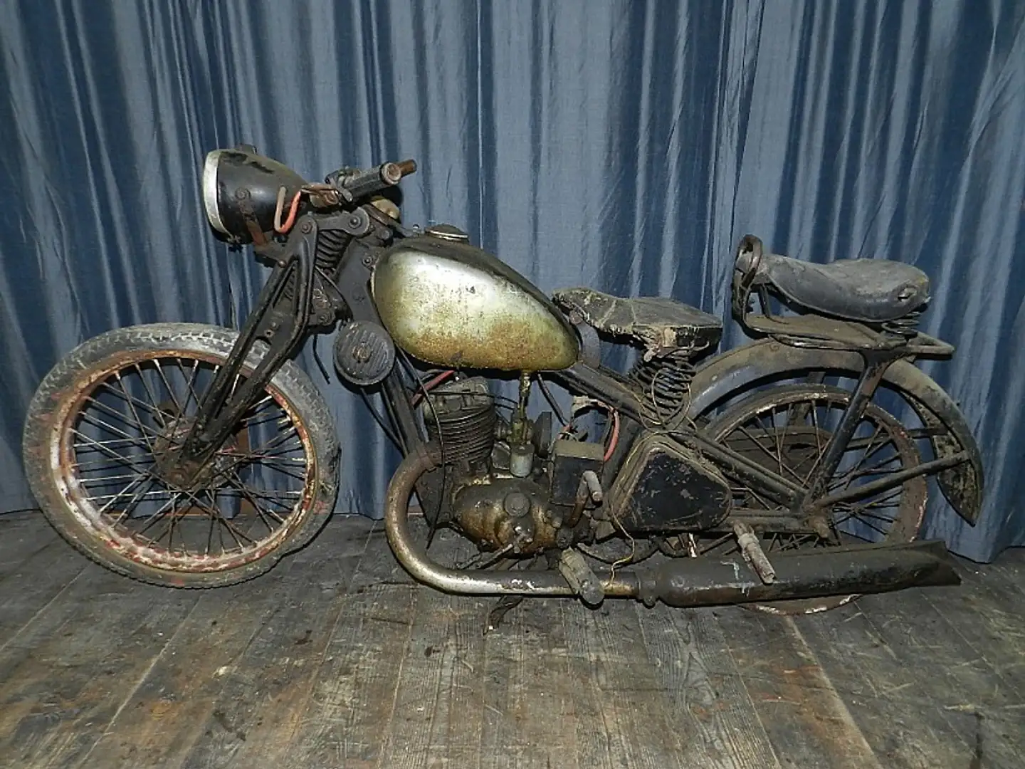 DKW Ostali SB 200 crna - 2