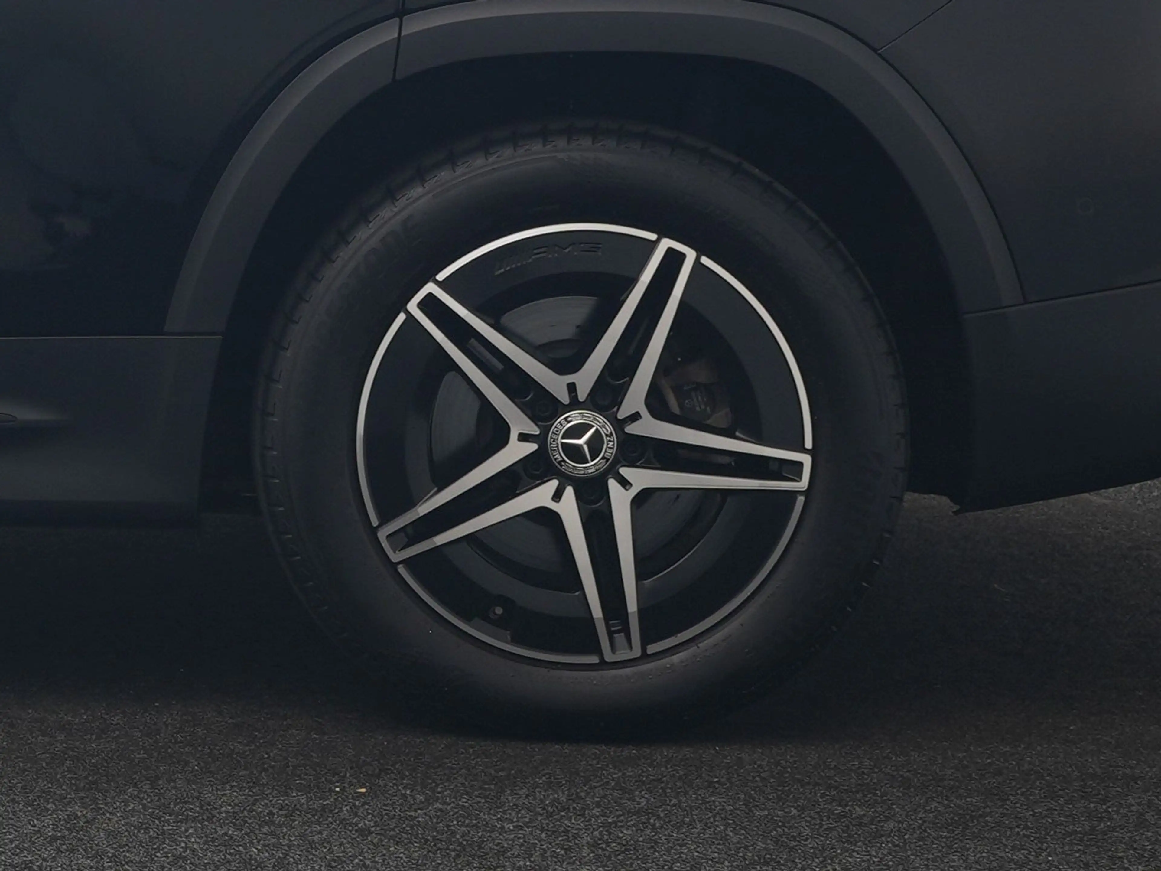 Mercedes-Benz EQB 300 4MATIC AMG Line 69,7 kWh 228pk Dealer O.H. | Trekh — photo 39