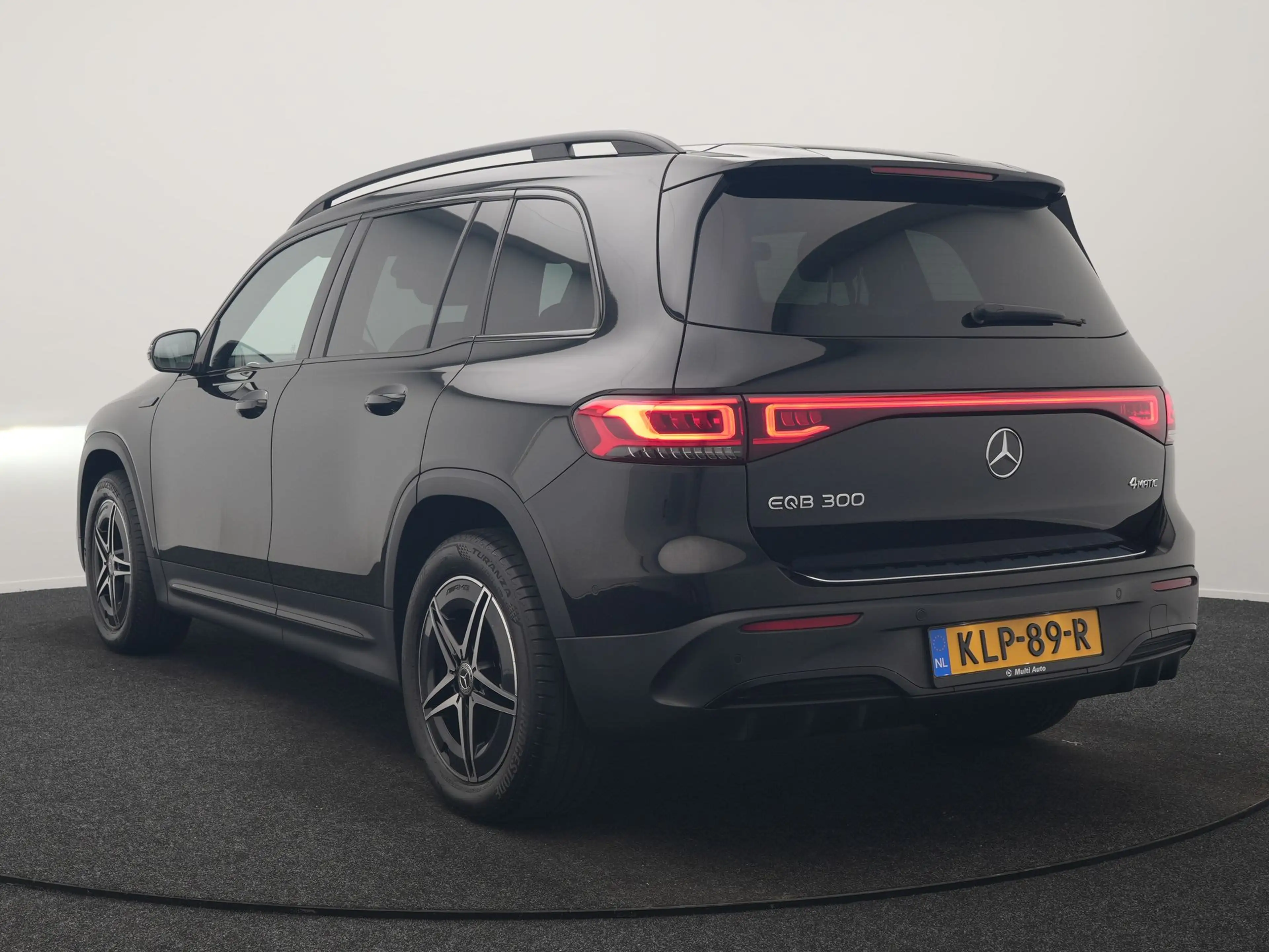 Mercedes-Benz EQB 300 4MATIC AMG Line 69,7 kWh 228pk Dealer O.H. | Trekh — photo 21