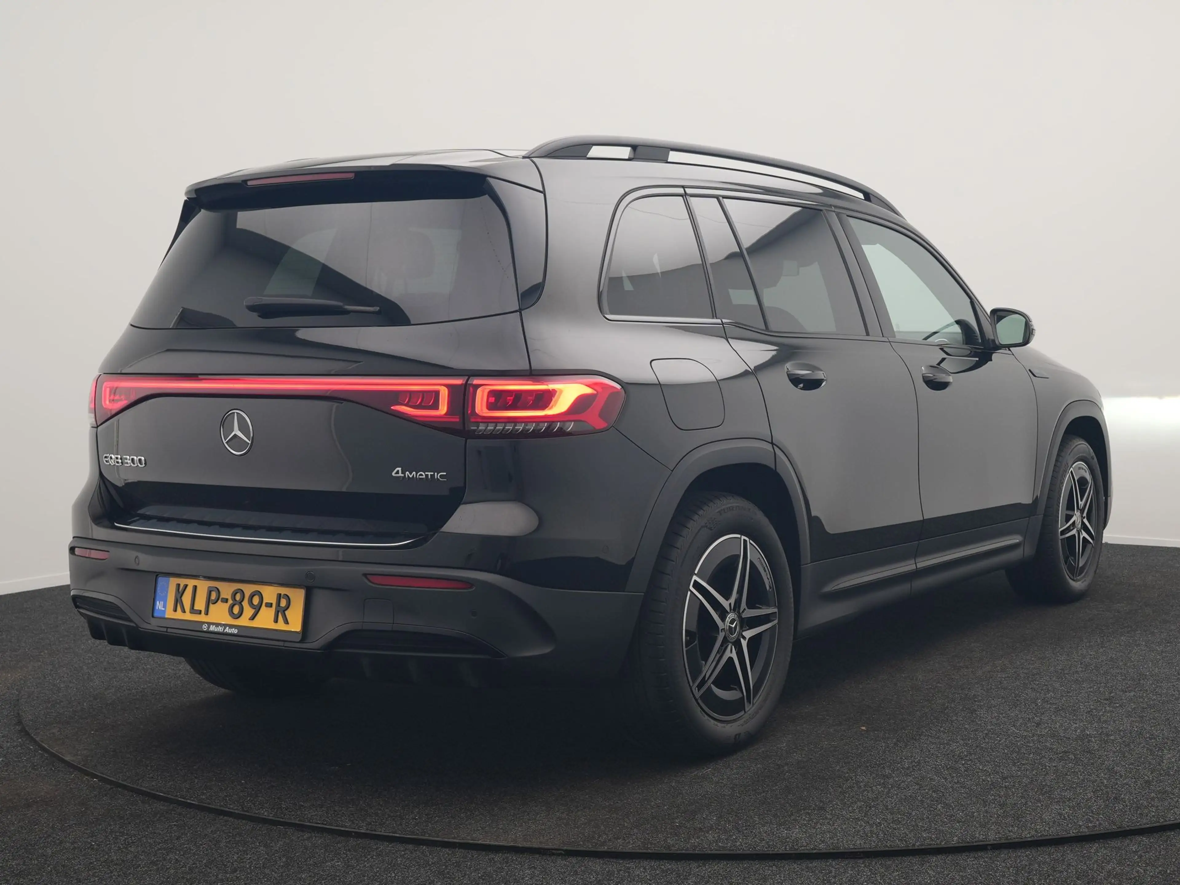 Mercedes-Benz EQB 300 4MATIC AMG Line 69,7 kWh 228pk Dealer O.H. | Trekh — photo 3