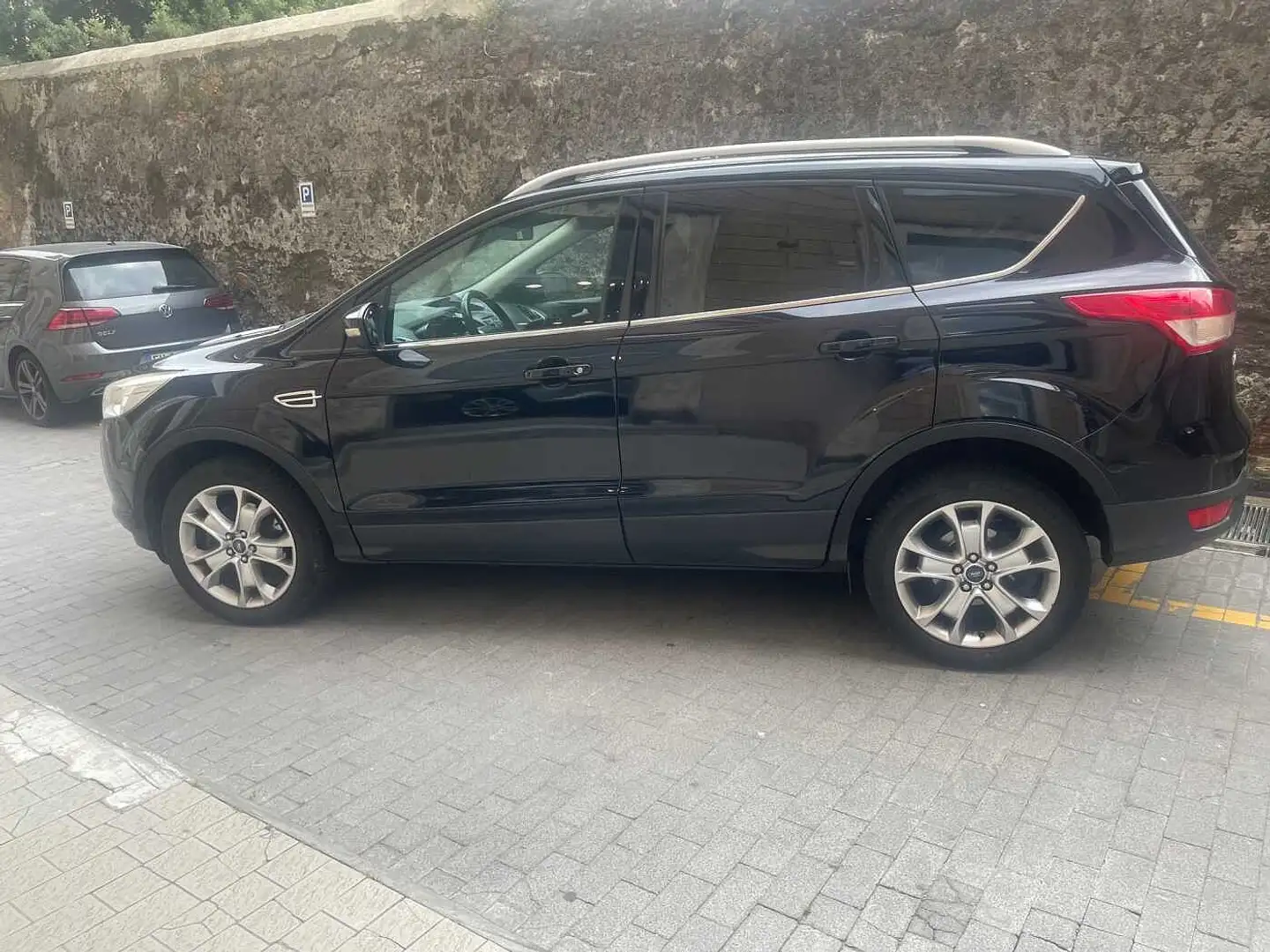 Ford Kuga 2ª serie 2.0 TDCI 150 CV S&S 4WD Powershift Titani Nero - 2