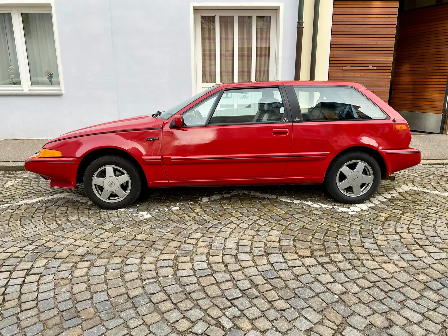 Volvo 480 480 Turbo Червоний - 2
