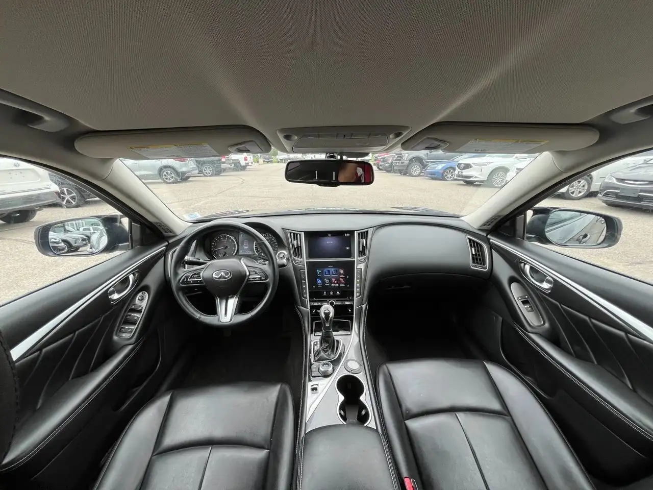 Infiniti Q50 fotografie Infiniti Q50