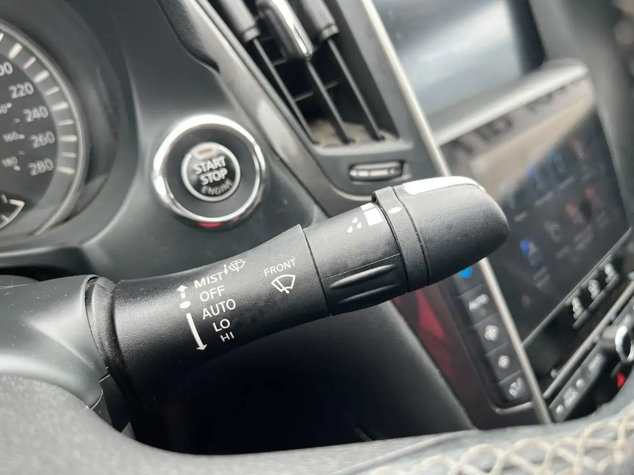 Infiniti Q50 fotografie Infiniti Q50