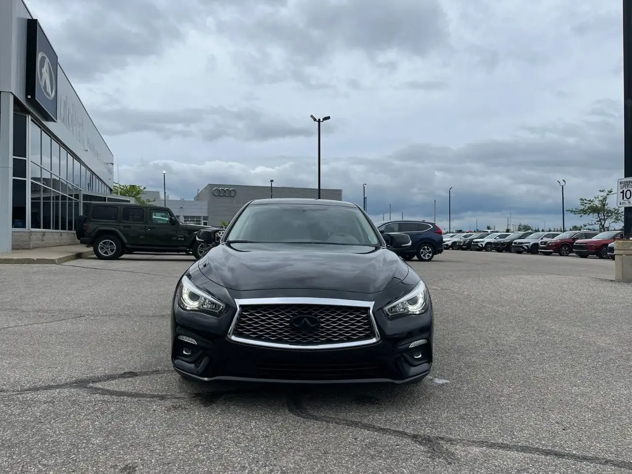 Infiniti Q50 fotografie Infiniti Q50