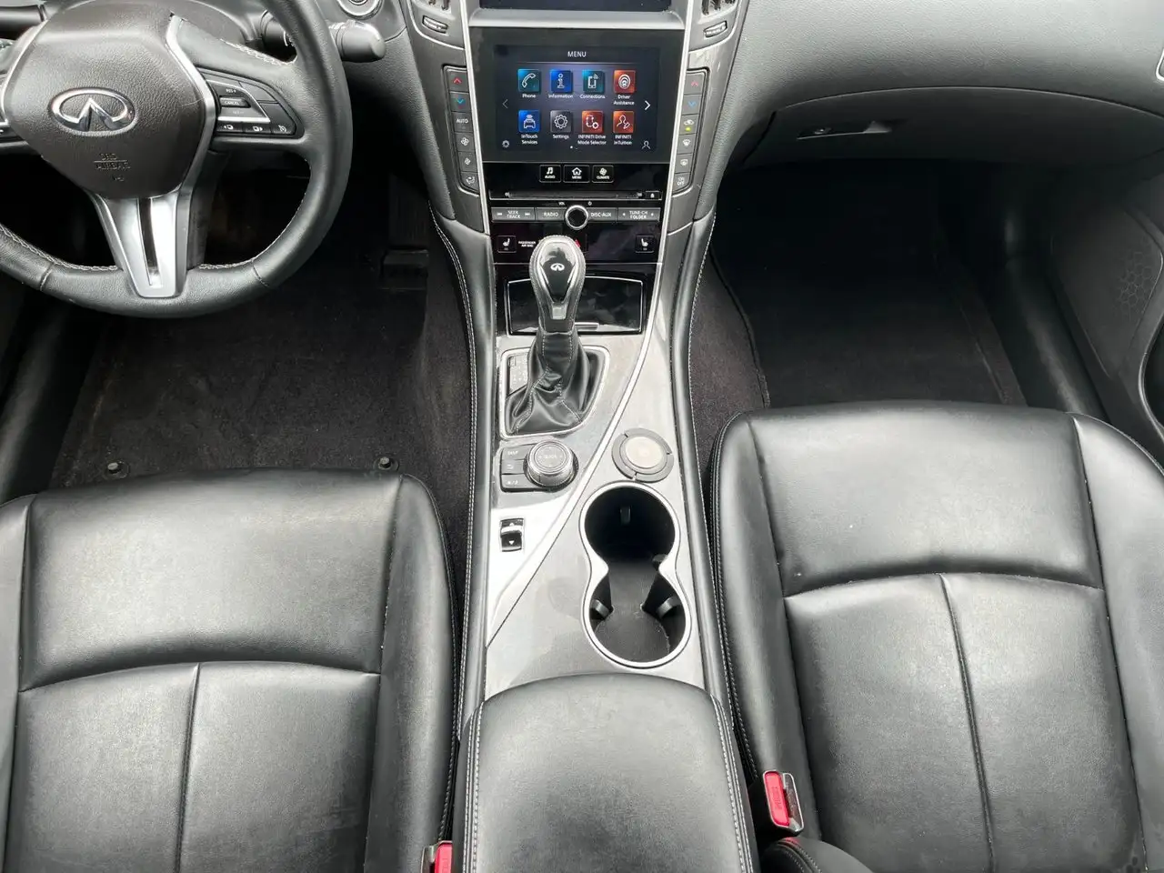 Infiniti Q50 fotografie Infiniti Q50
