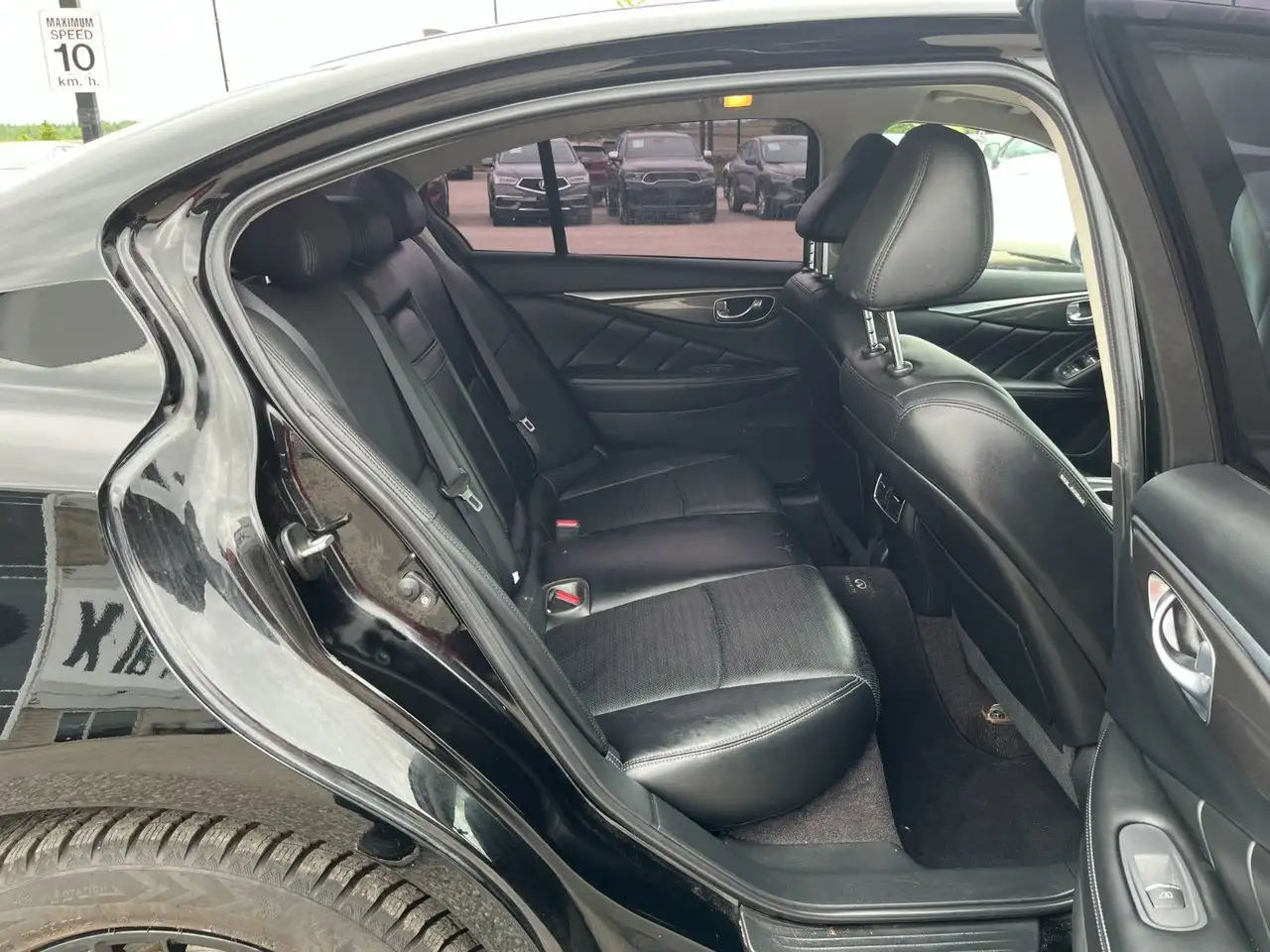 Infiniti Q50 fotografie Infiniti Q50