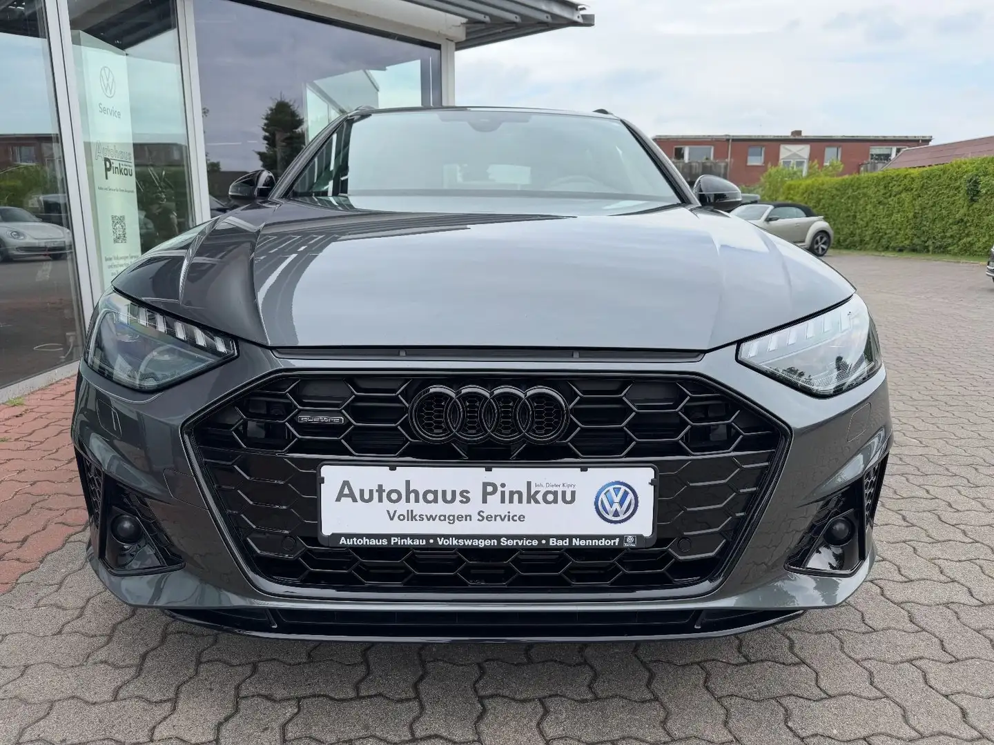 Audi A4 Avant 40 TFSI quattro S-line Competition Plus Grau - 2