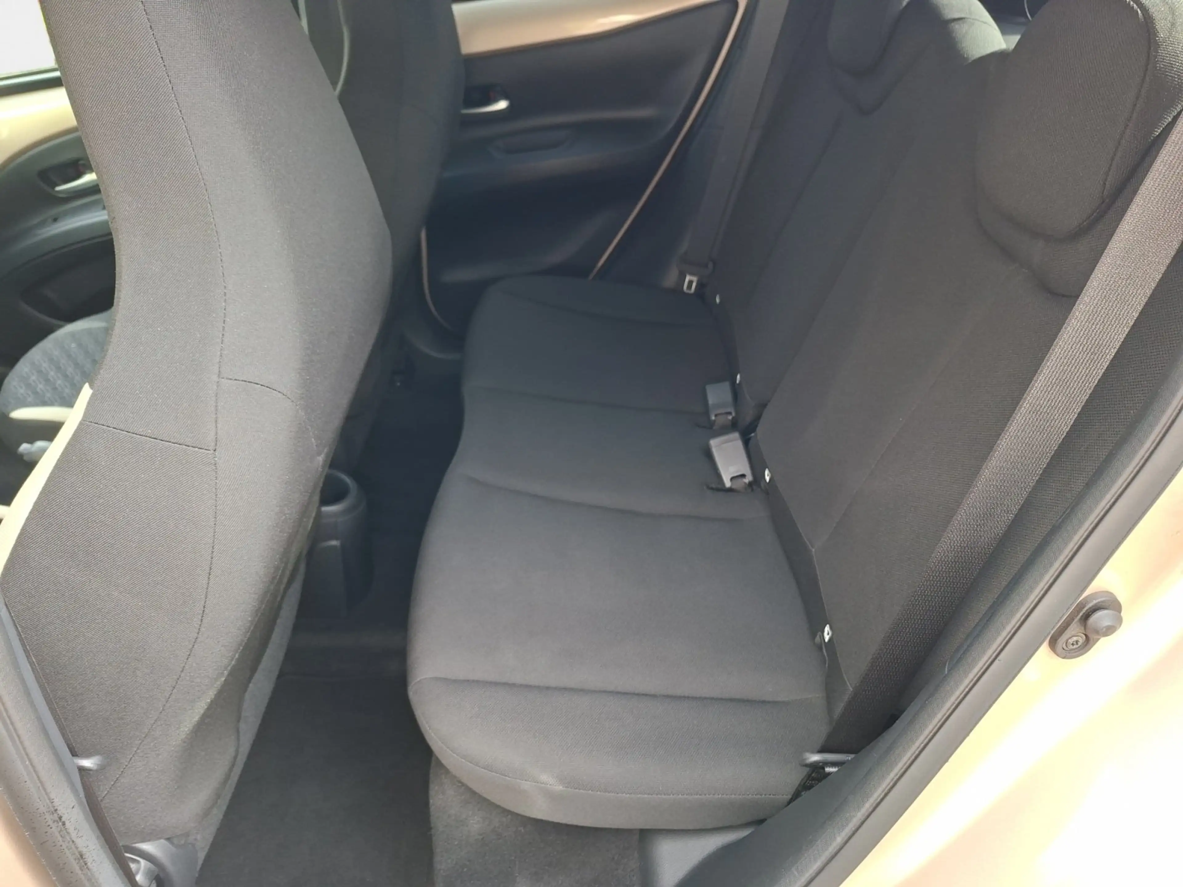Toyota Aygo X 1.0 Pulse ACC DynLicht Kam. LM Navi PDC — photo 10