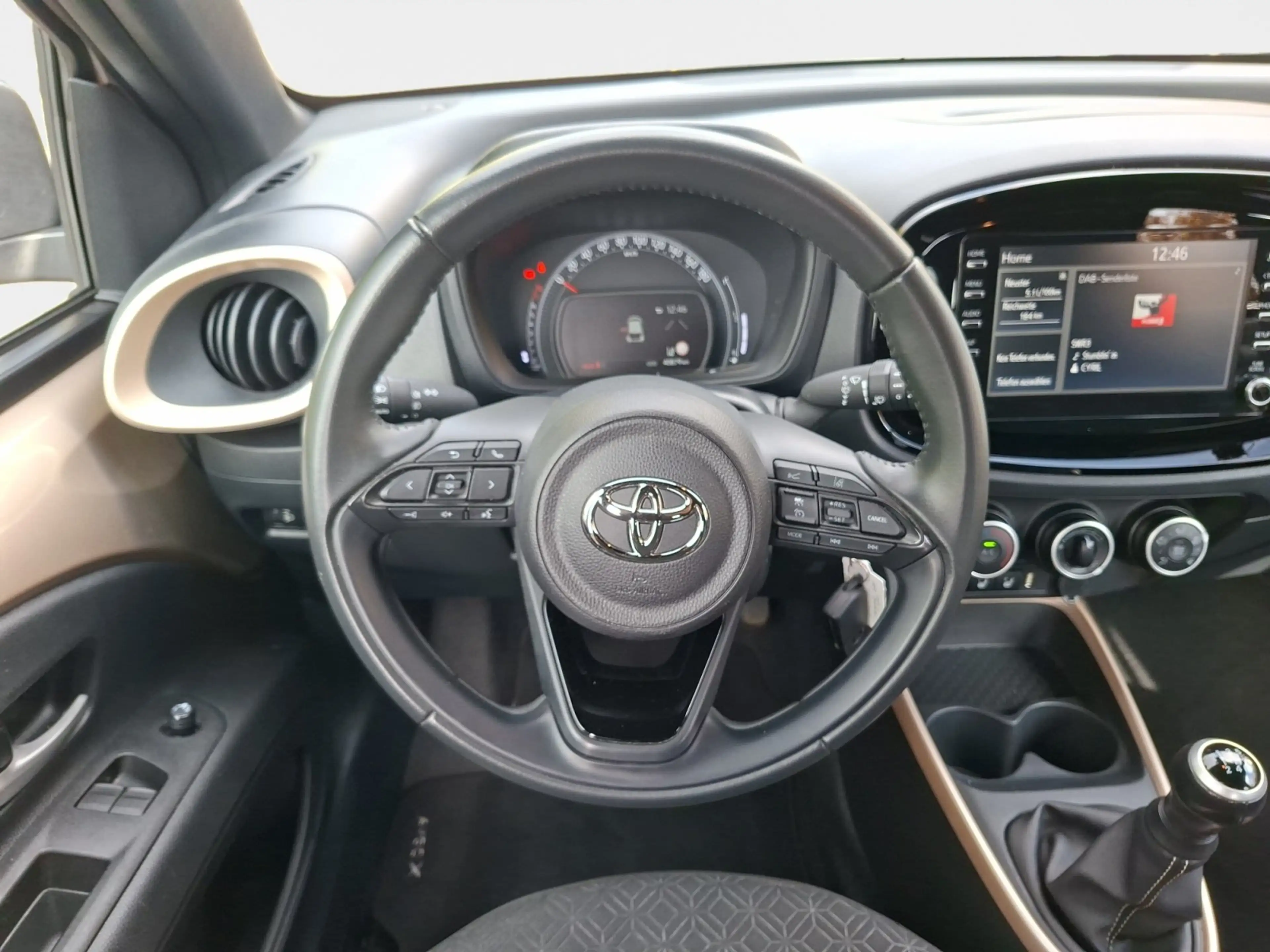 Toyota Aygo X 1.0 Pulse ACC DynLicht Kam. LM Navi PDC — photo 14