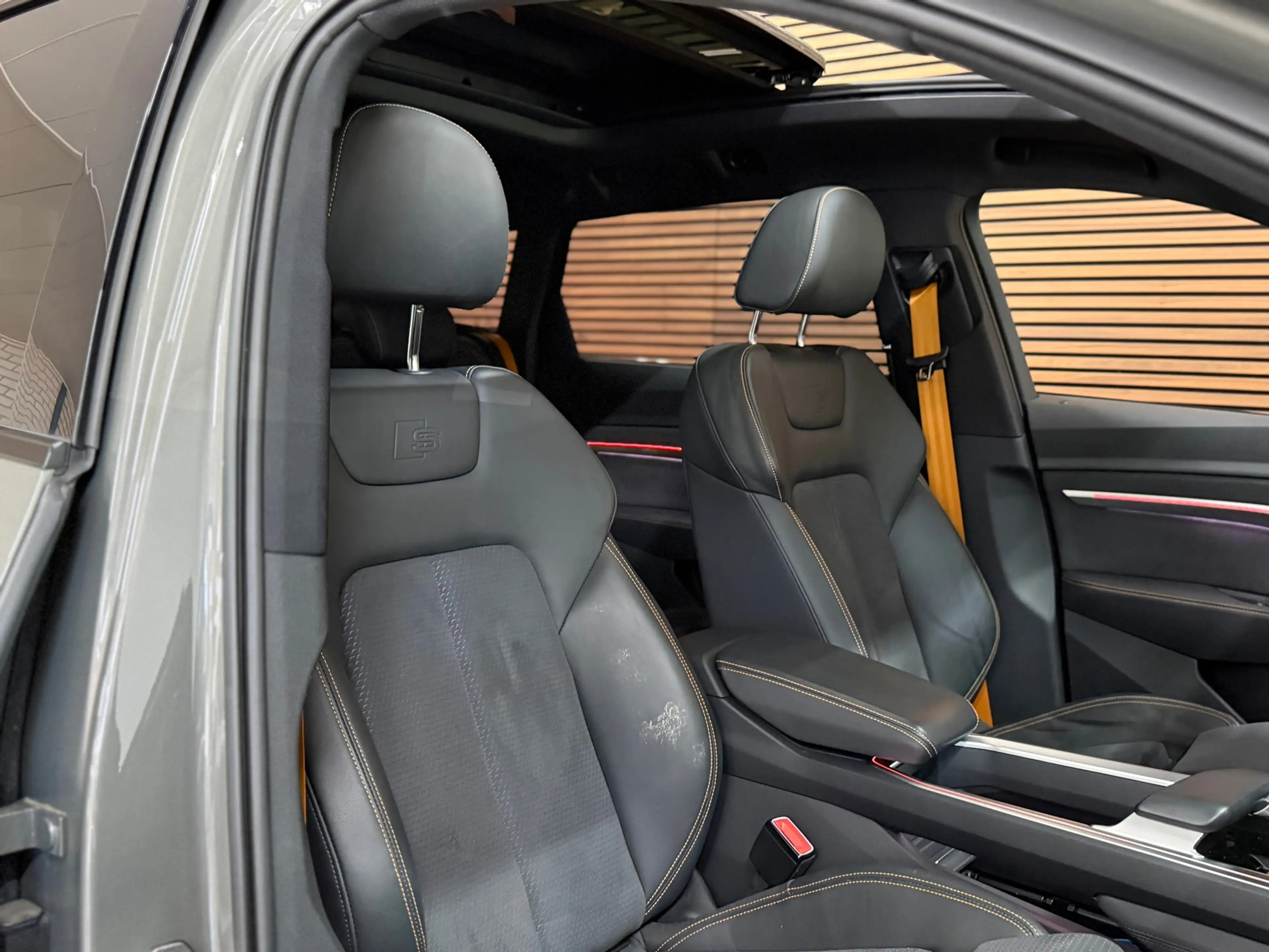 Audi e-tron 50 quattro S-line Black Edition | Pano| Matrix LED — photo 3