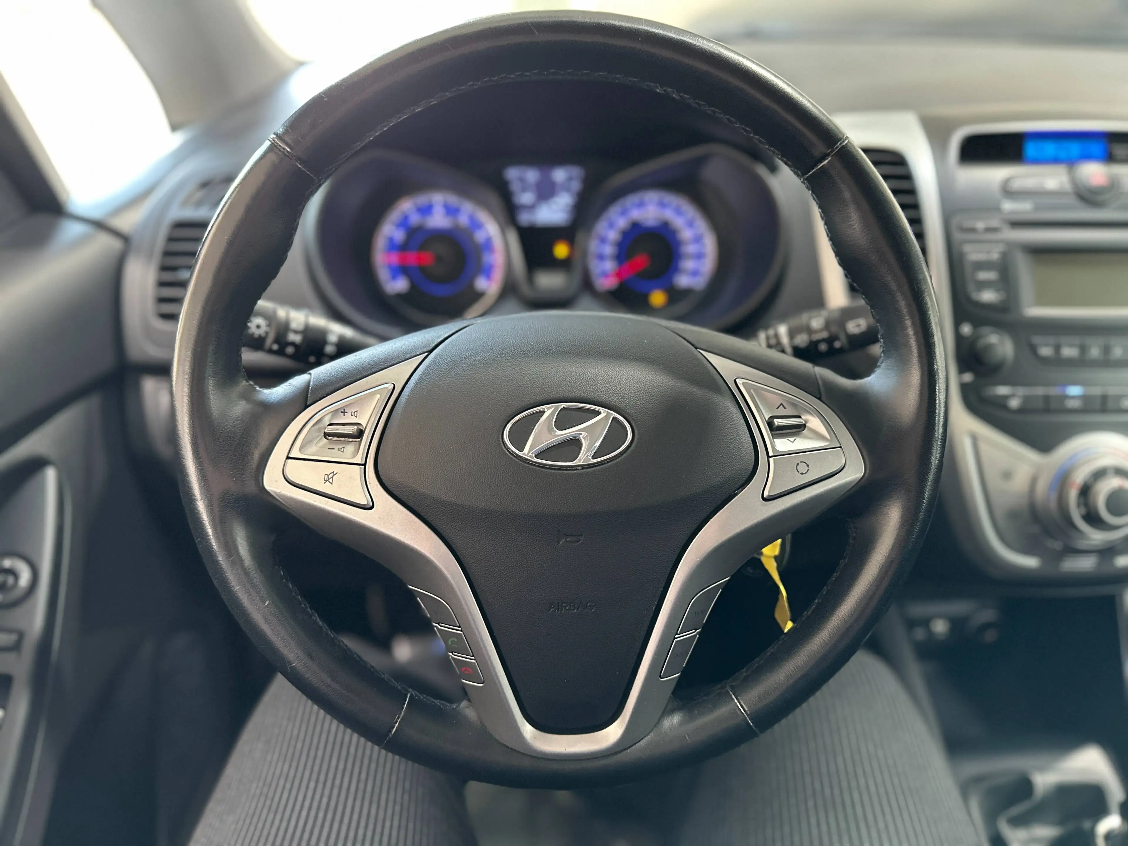 Hyundai iX20 ix20 1.4 blue Passion Klima*Sitzheizung*AHK*PDC*2.Hand — photo 13
