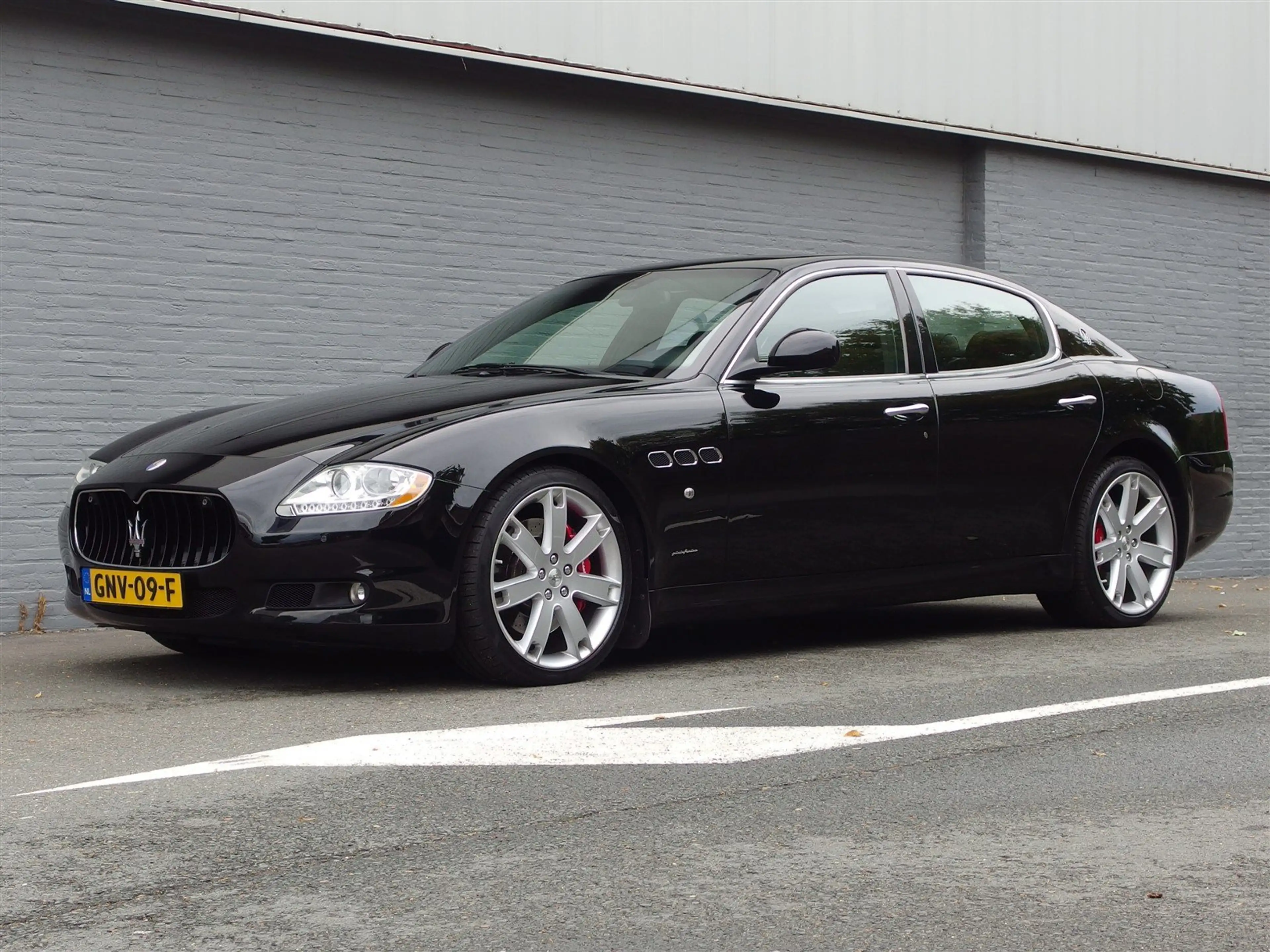 Maserati Quattroporte S 4.7L 2010  Nieuwstaat & Facelift model! — photo 2