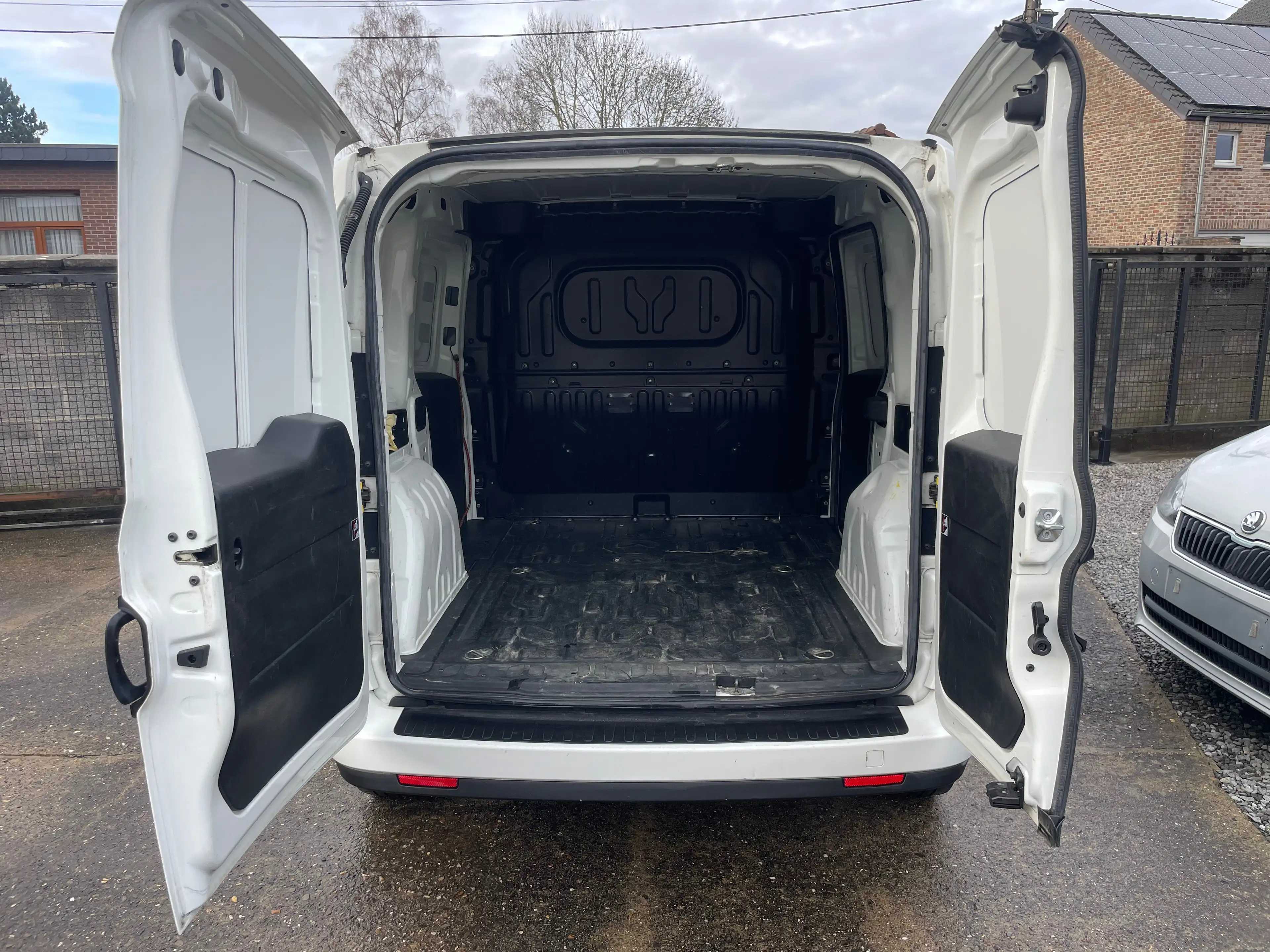 Fiat Doblo 1.6 Multijet SX (EU6d) — photo 12