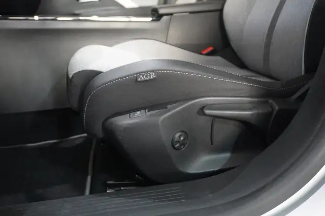Opel Astra view 15