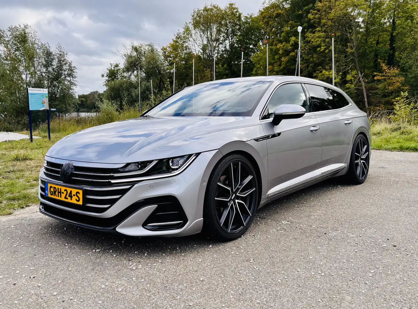 Volkswagen Arteon 1.4 TSI Hybride R-line full option Grijs - 1