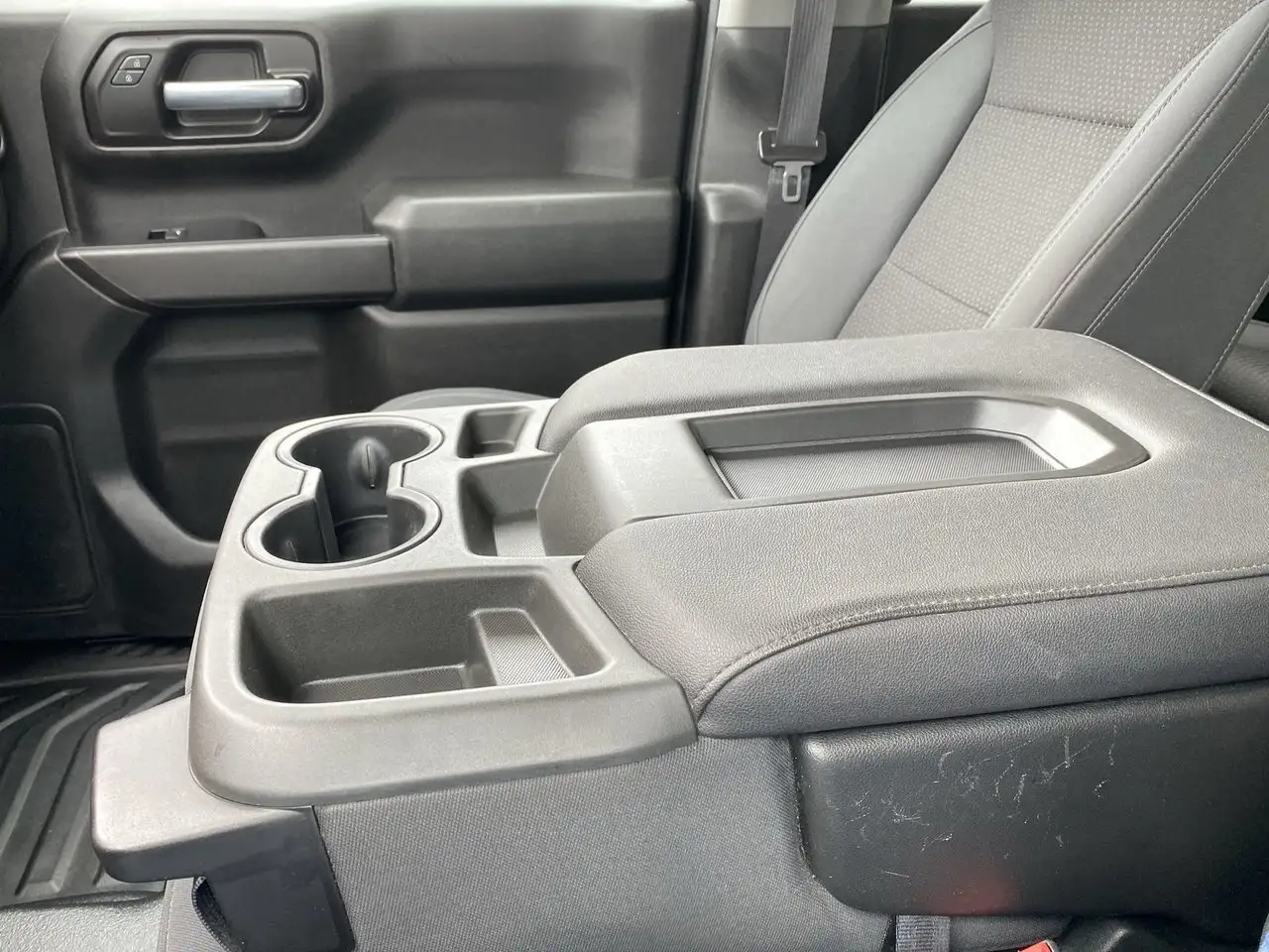 GMC Sierra 1500 снимка GMC Sierra 1500