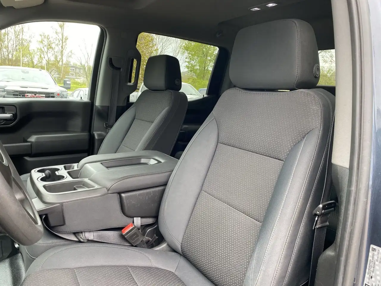 GMC Sierra 1500 снимка GMC Sierra 1500