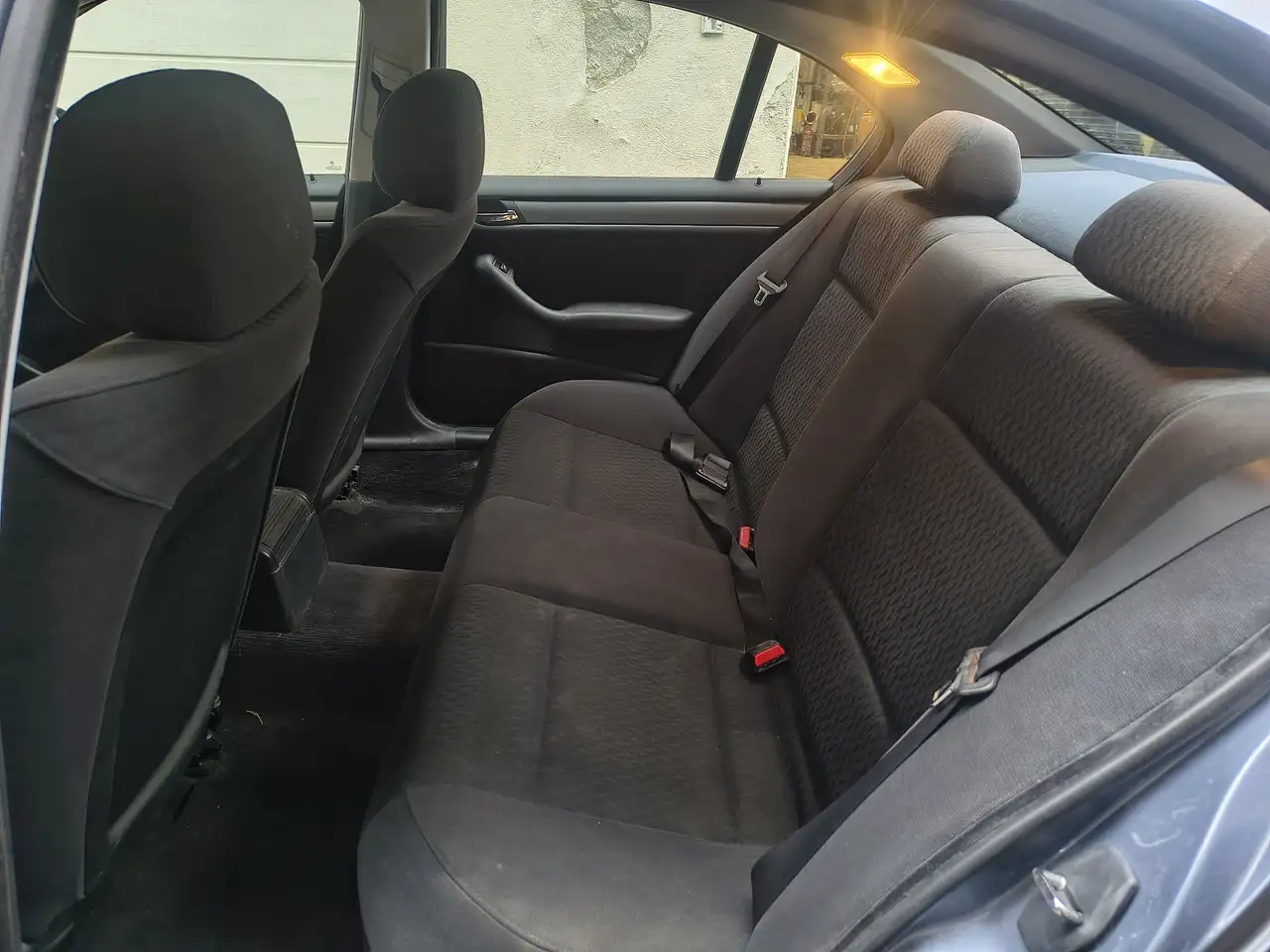 BMW 318i, foto 8
