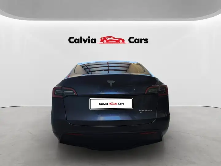 Tesla Model Y 2022, foto 5