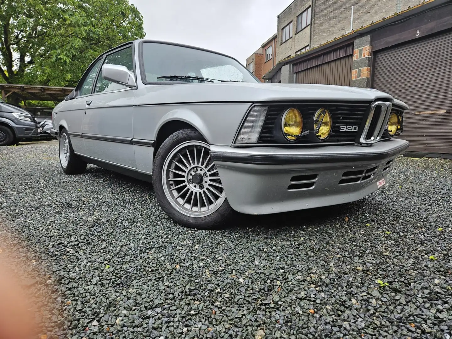 Oldtimer BMW 320 - 2
