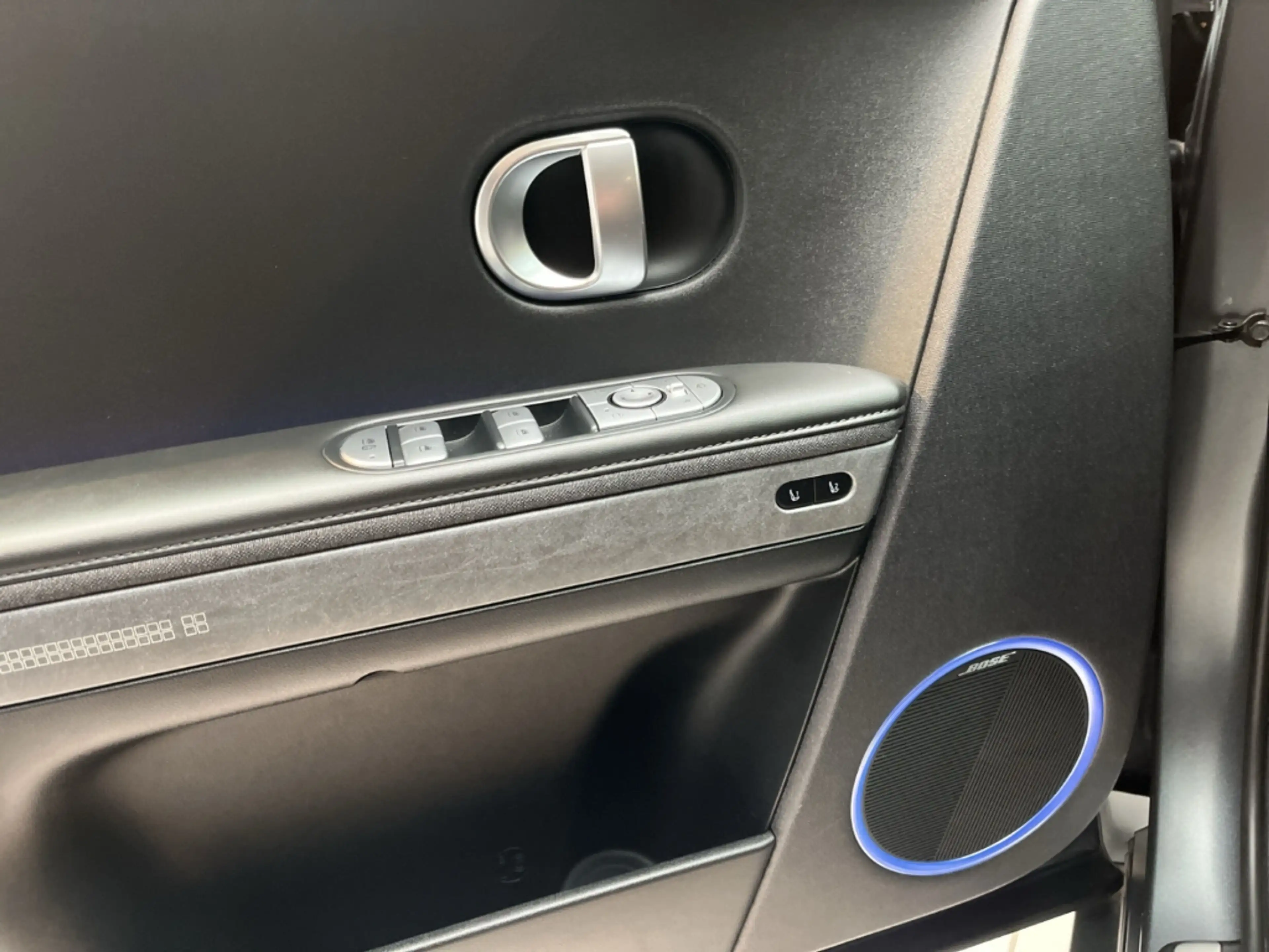 Hyundai IONIQ 5 Uniq Elektro 4WD *SOH 97,3%*RELAX PAKET* — photo 12