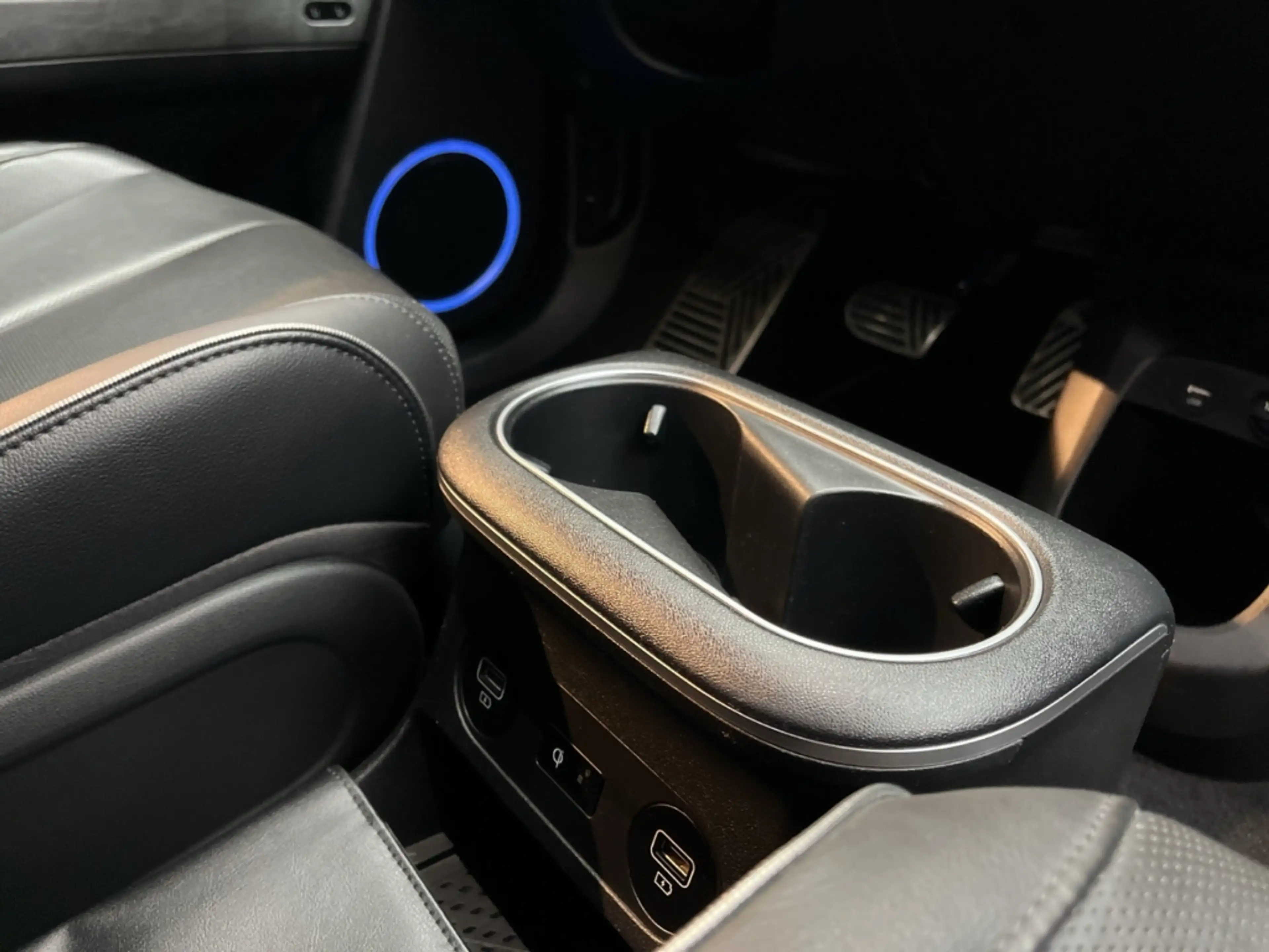 Hyundai IONIQ 5 Uniq Elektro 4WD *SOH 97,3%*RELAX PAKET* — photo 13