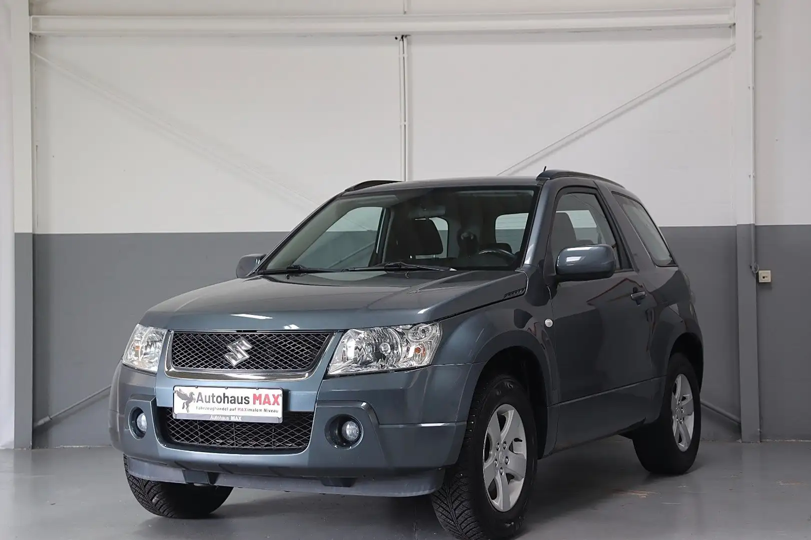 Suzuki Grand Vitara 1.6 Club ~ Sitzheizung~MFL~Klimaaut Grau - 1