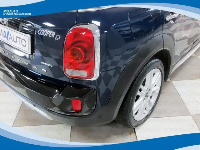 MINI Countryman view 13