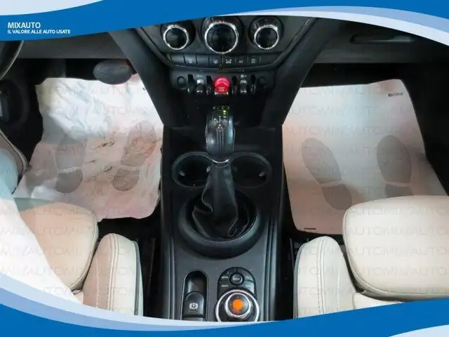 MINI Countryman view 7