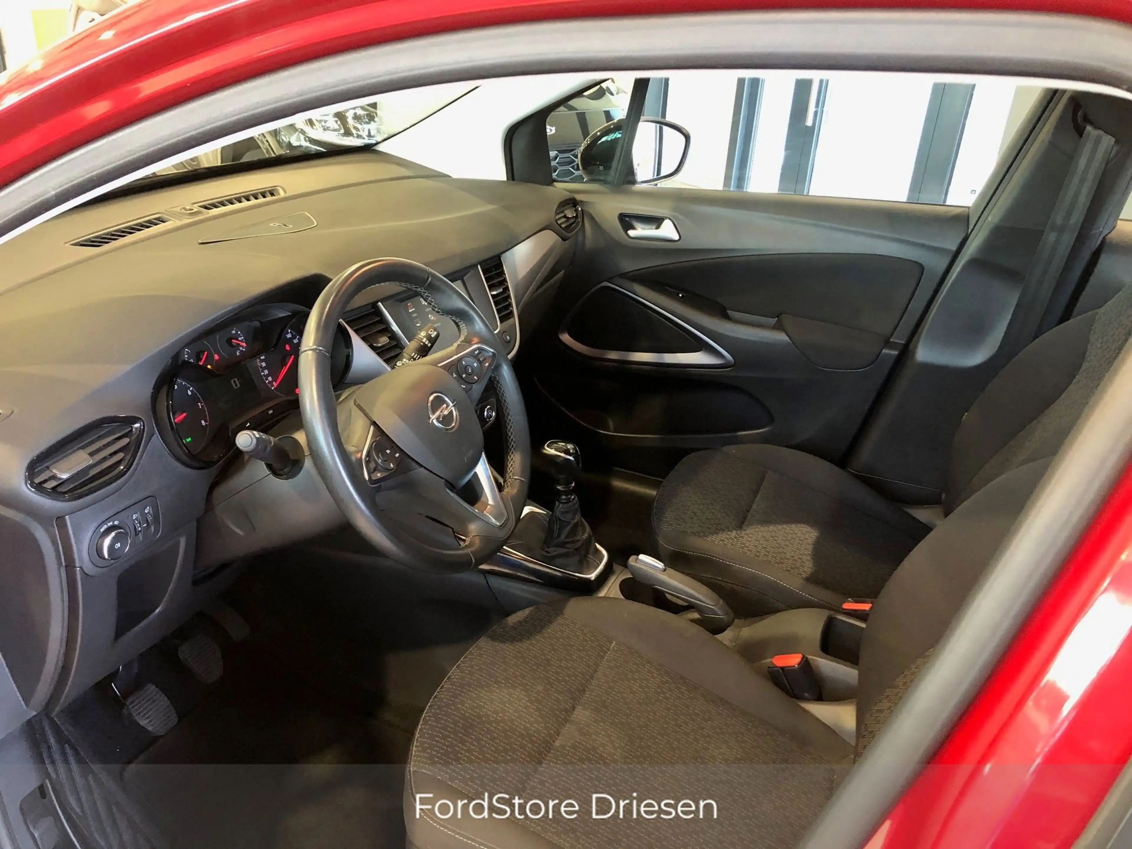 Opel Crossland ECOTEC S/S Edition 1.2i 110PK BIJ DRIESEN BREE 089/461610 — photo 6