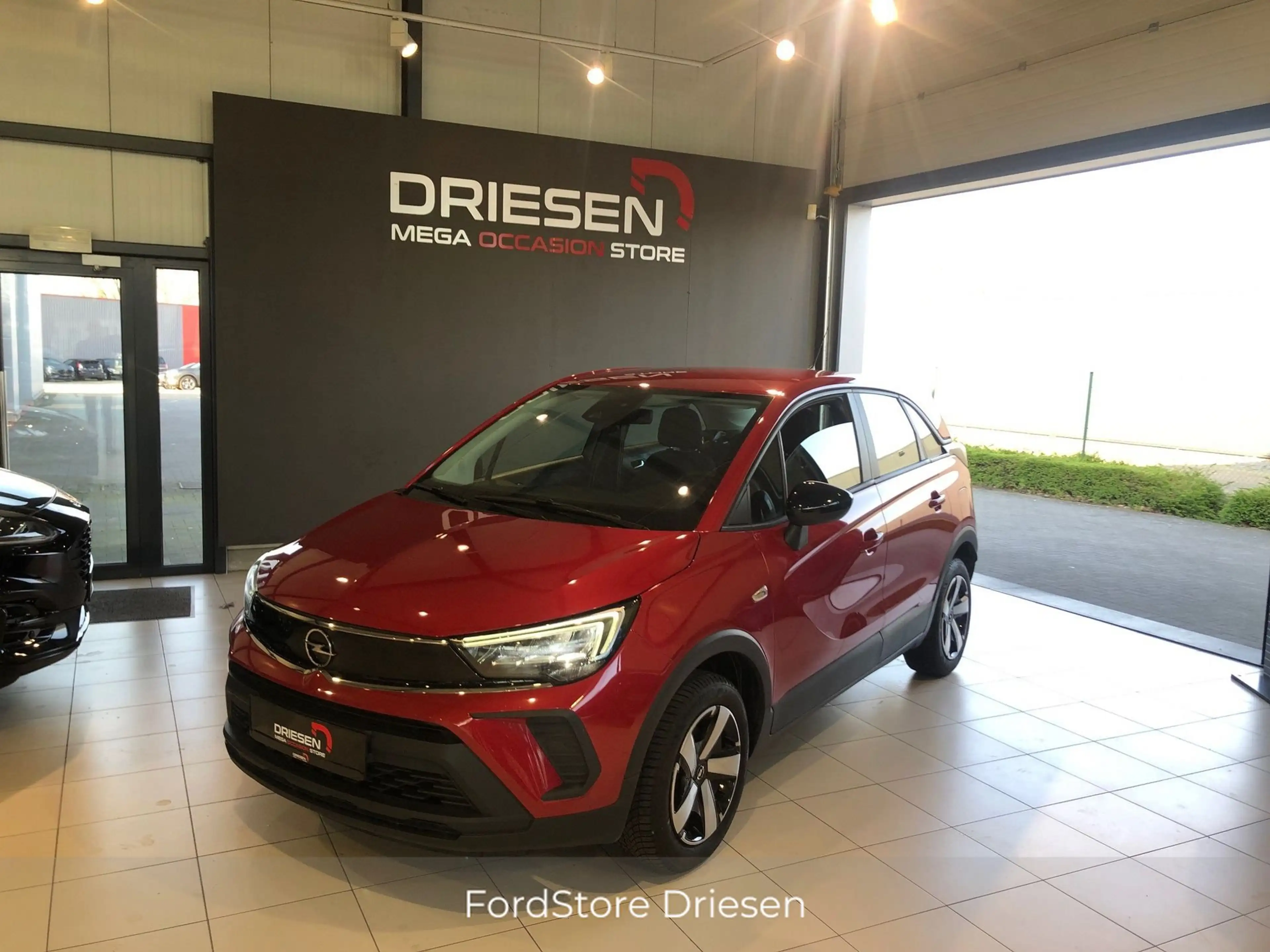 Opel Crossland ECOTEC S/S Edition 1.2i 110PK  BIJ DRIESEN BREE  089/461610