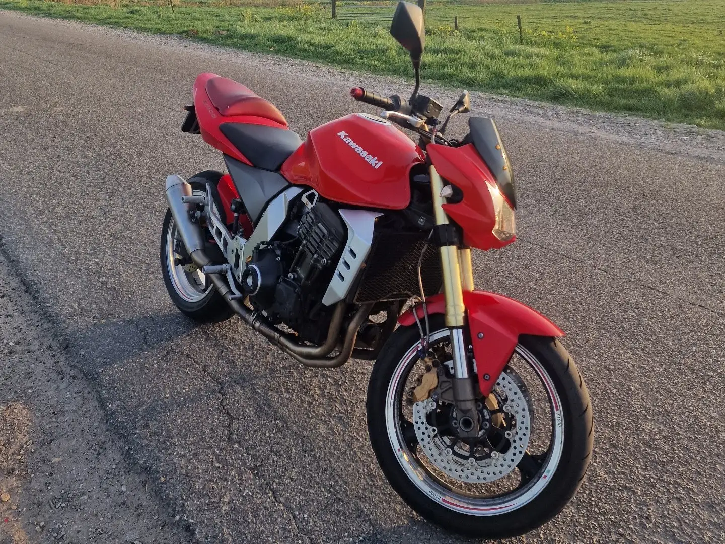 Kawasaki Z 1000 Rot - 2
