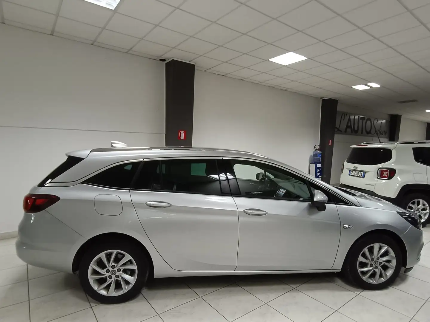 Opel Astra Sports Tourer 1.6 cdti (ecoflex) Elective s Argent - 2