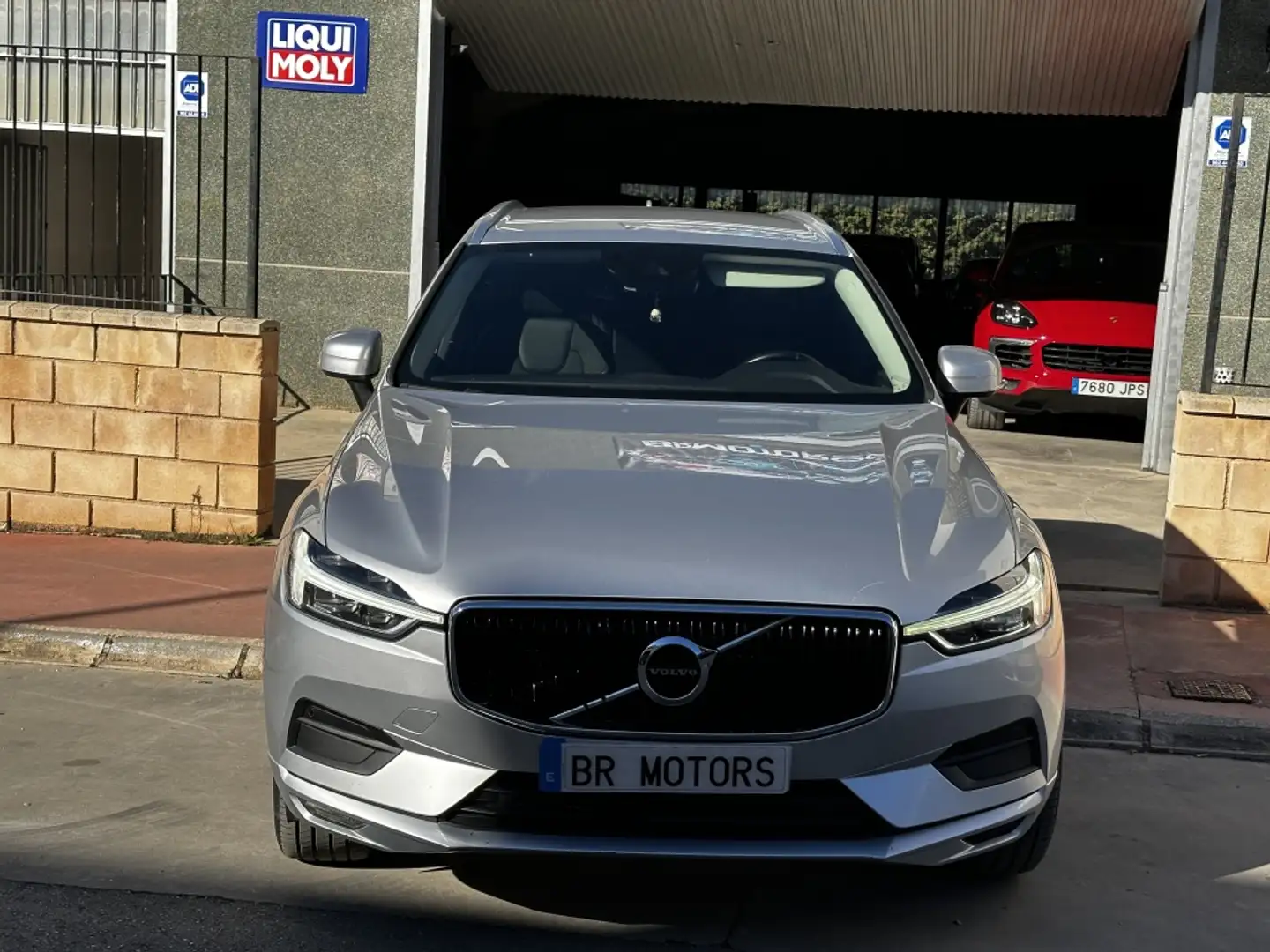 Volvo XC60 D4 Business Plus Aut. Gris - 2
